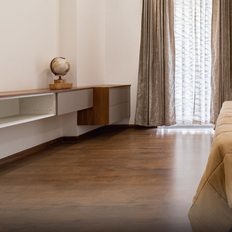 Dark Wood Flooring For Modern Bedrooms