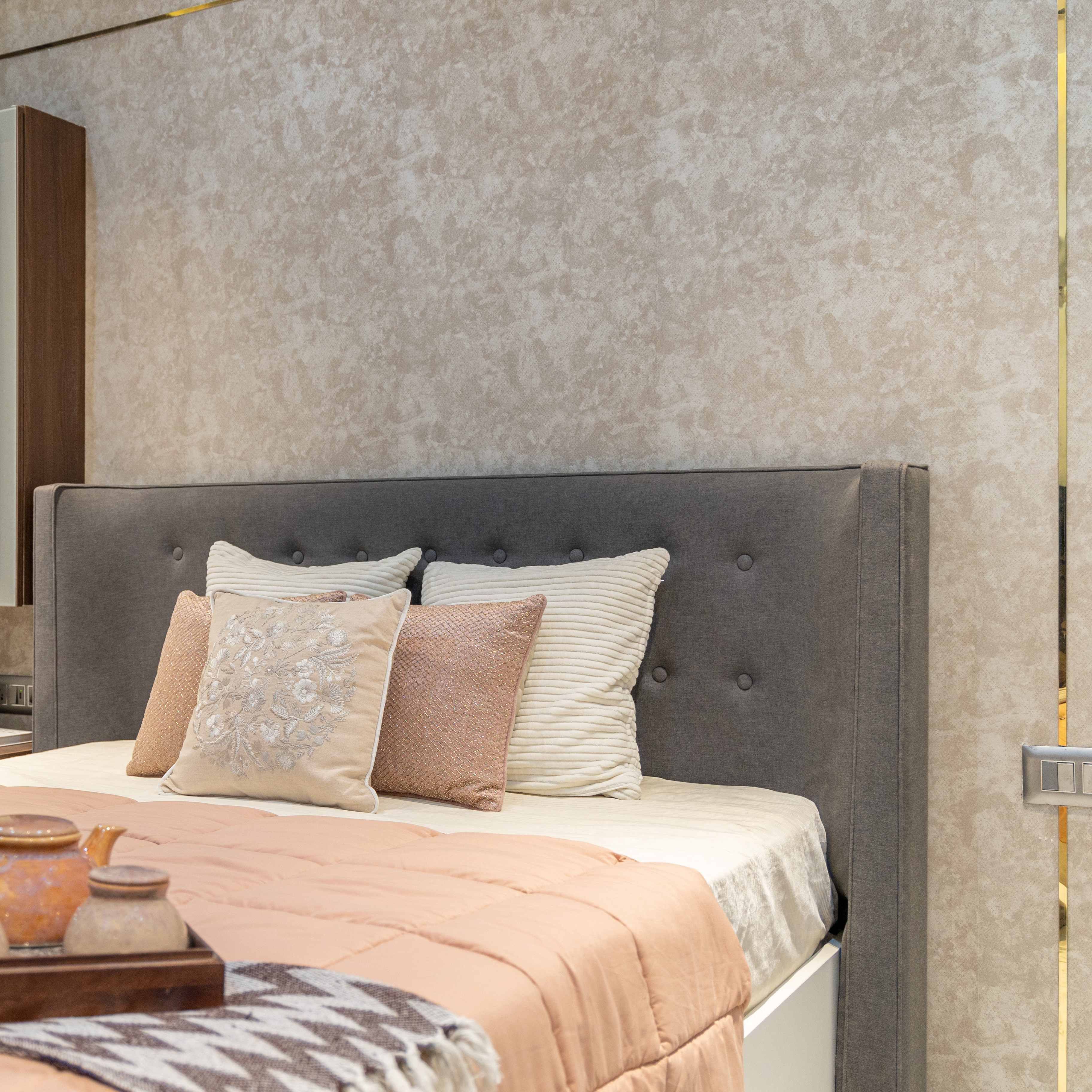 Modern Grey Textured Wallpaper For Bedrooms