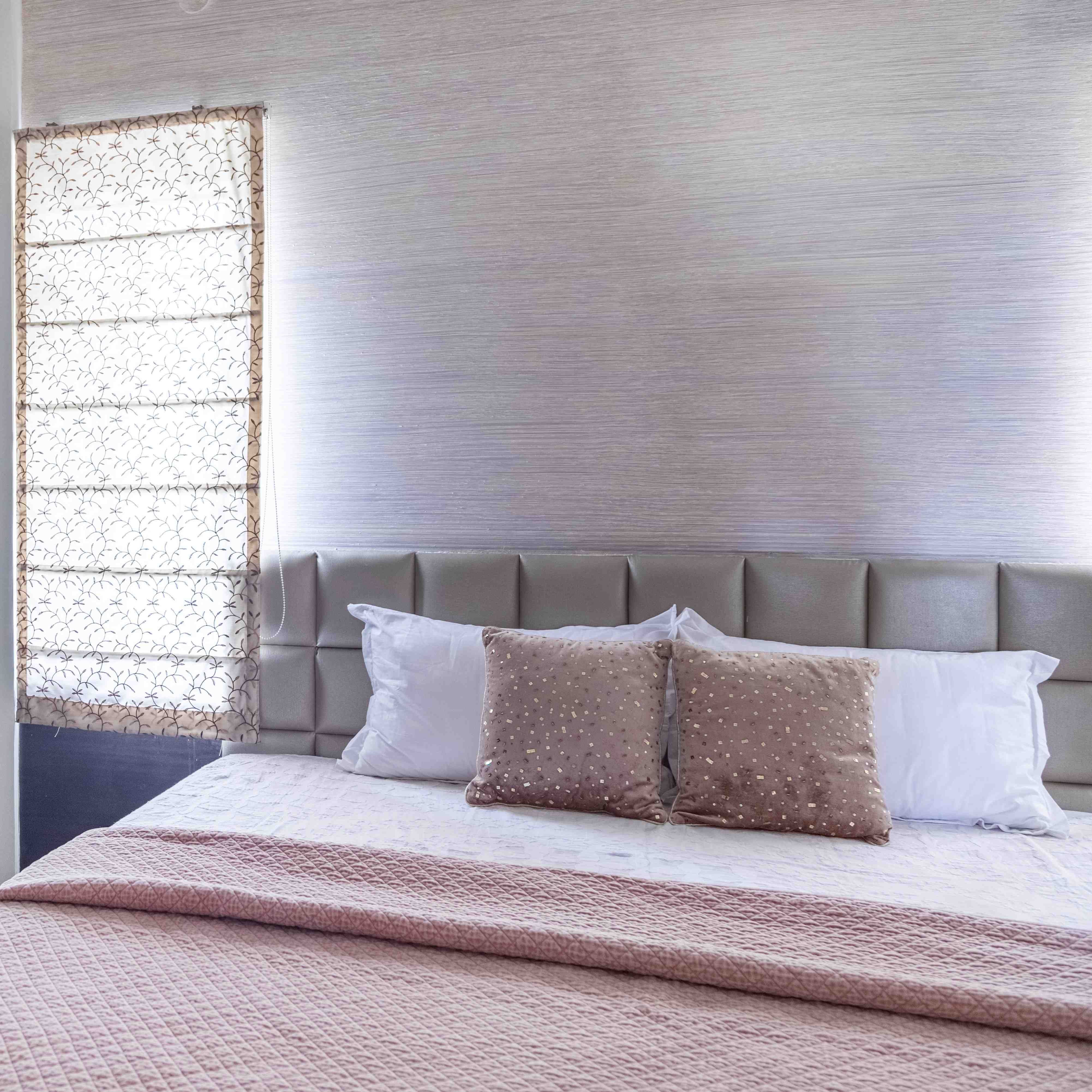 Neutral-Toned Bedroom Wallpaper | Livspace