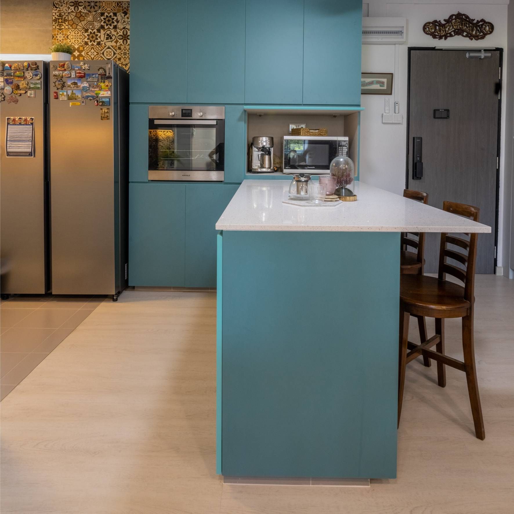Light Brown Flooring Design For Modern Kitchens