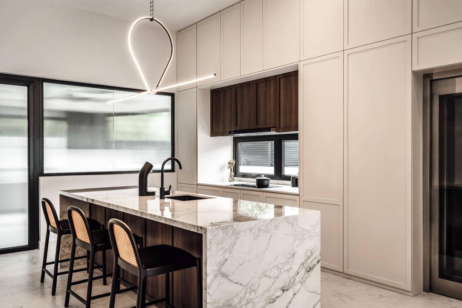 Brown And Cream Kitchen Design With Island And Quartz Countertop | Livspace