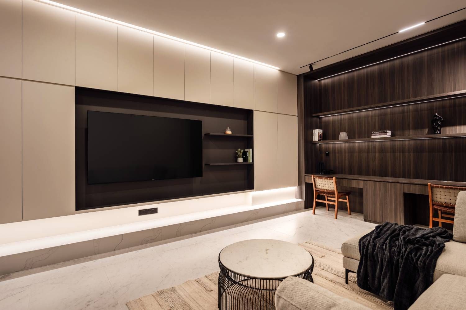 Modern Black And White Laminate TV Unit Design