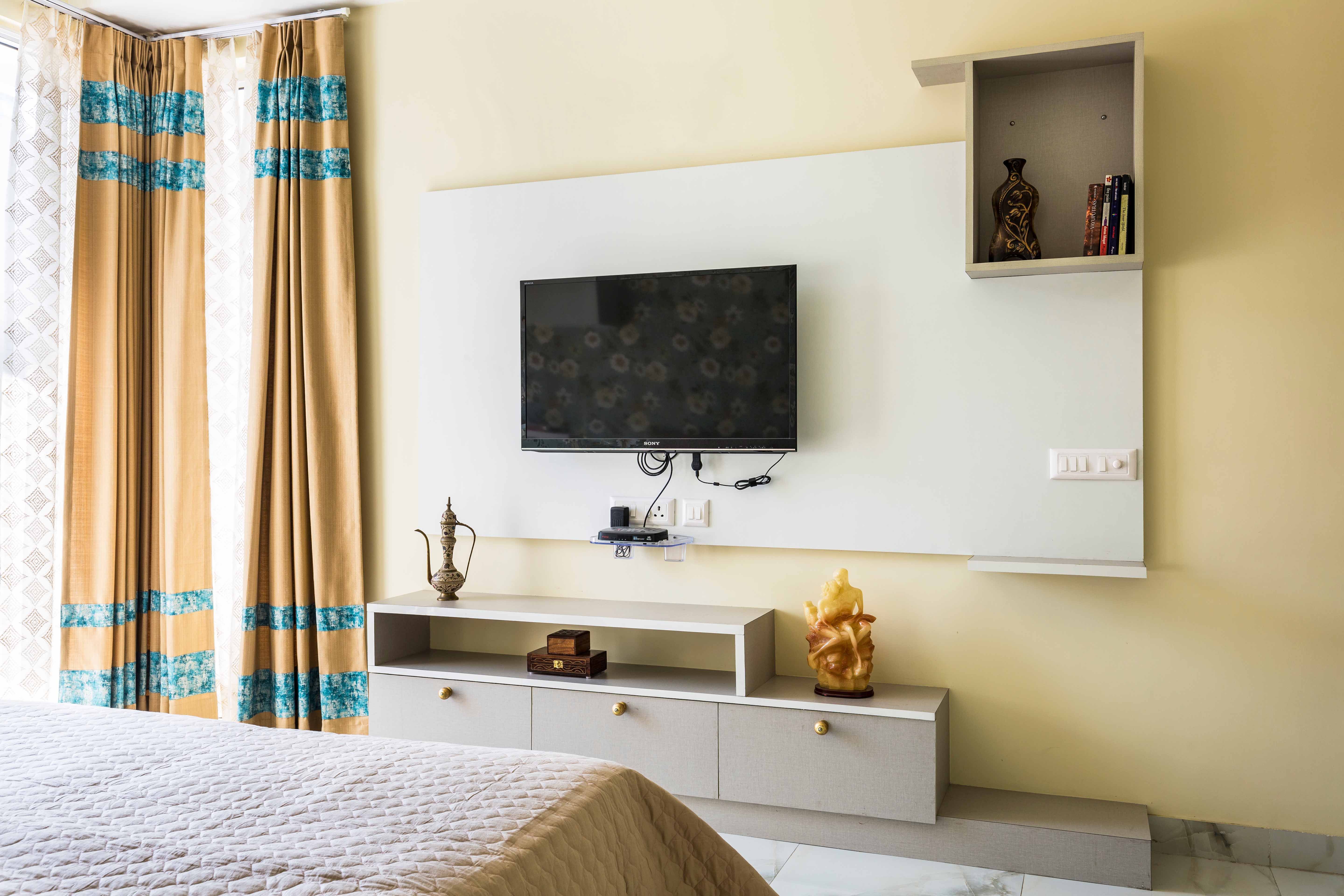 Contemporary Floor-Mounted TV Unit Design With Hazil Cambric And Frosty White Tones