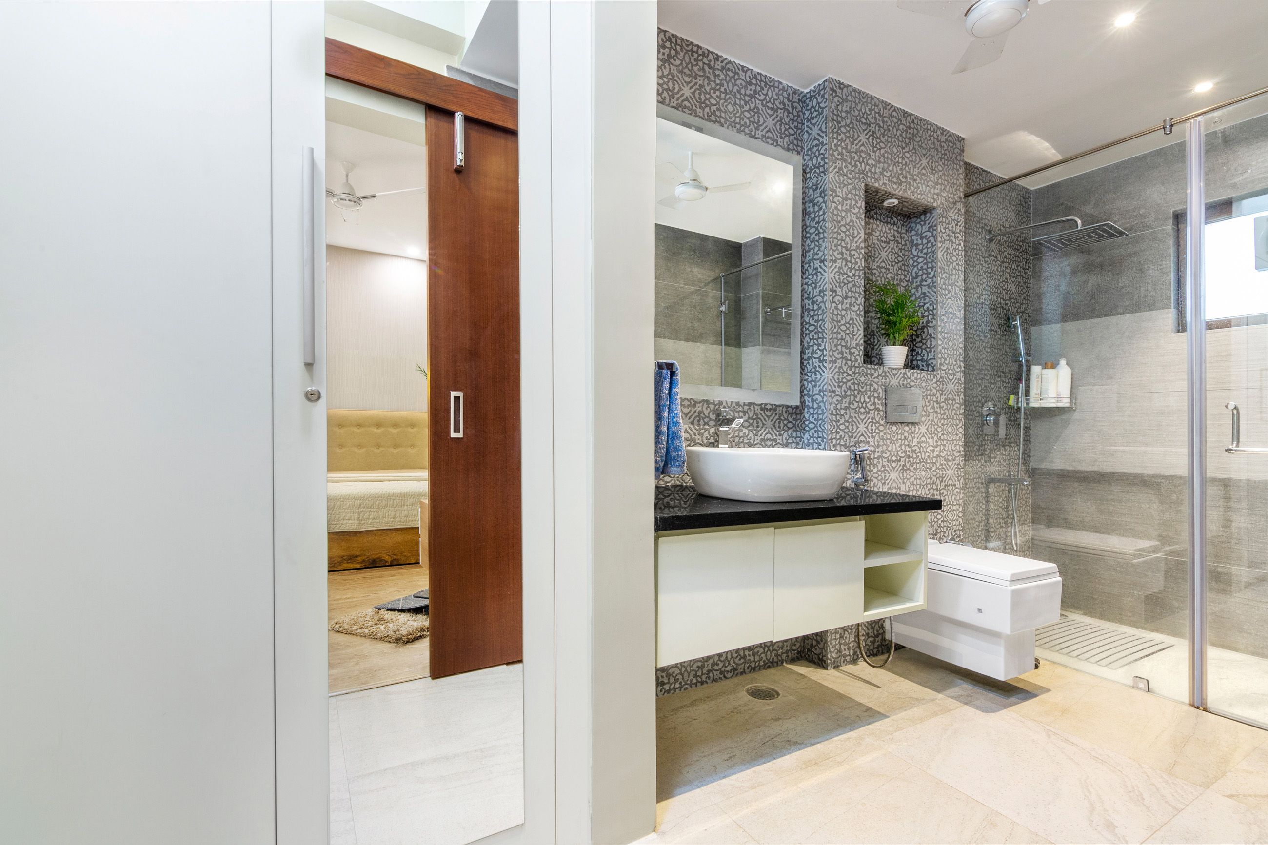 Spacious Bathroom Design With Ceiling Lights Livspace