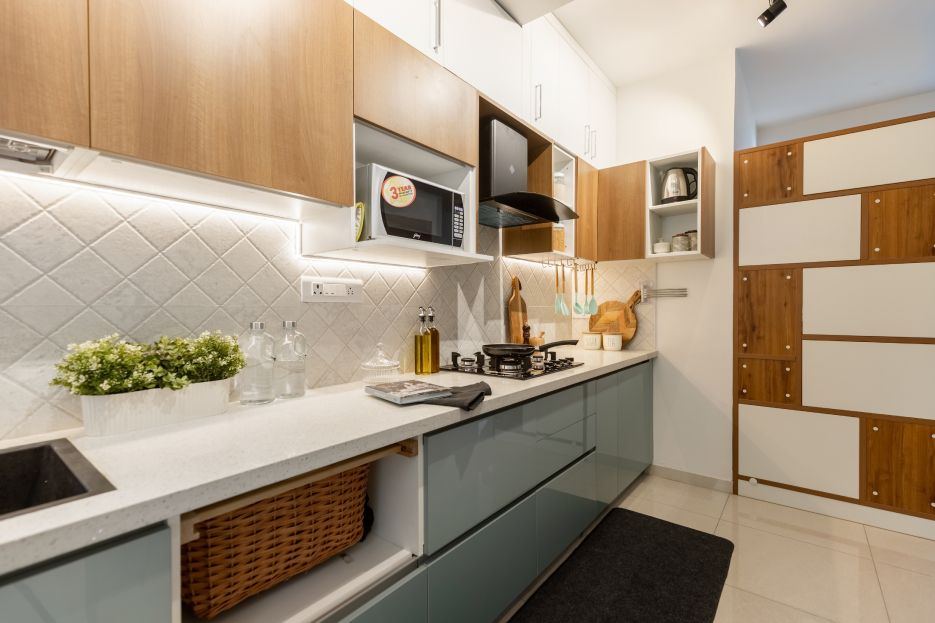 Modern Open Kitchen Design With A Quartz Countertop