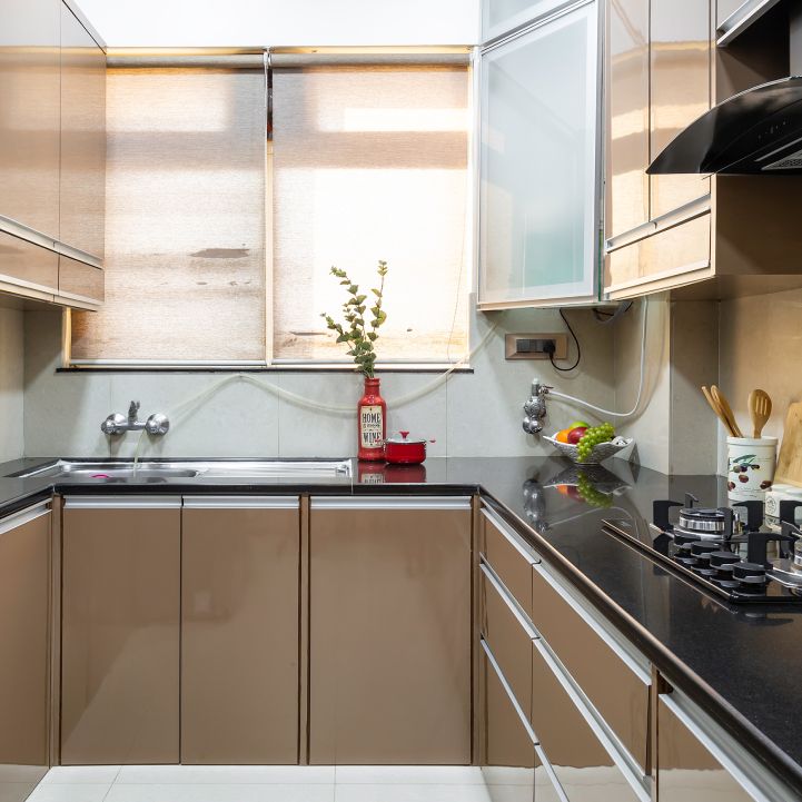 Modern Modular U-Shaped Kitchen Design With Spacious Cabinets