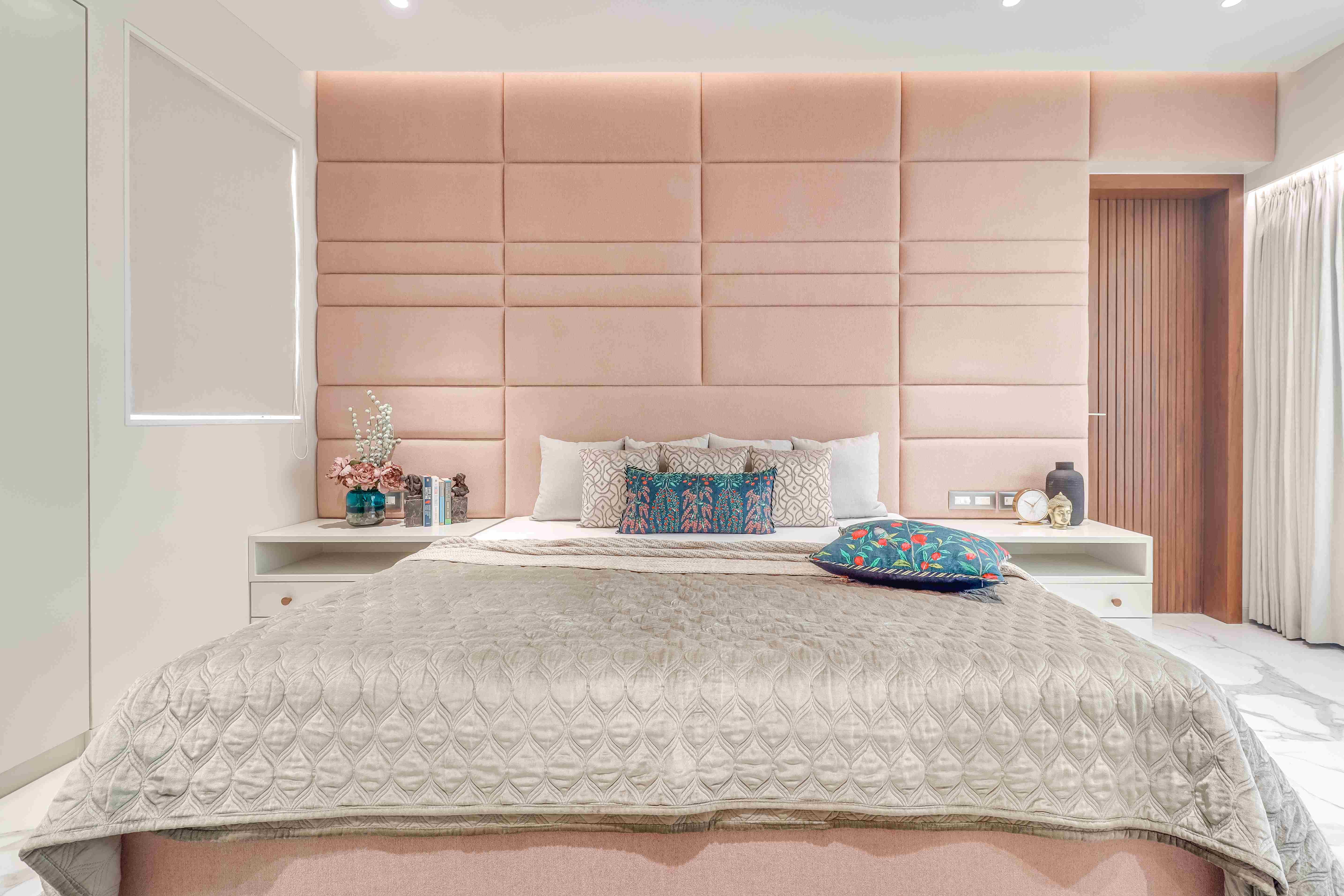Modern Peach Bedroom Wall Design With Cushioned Panelling