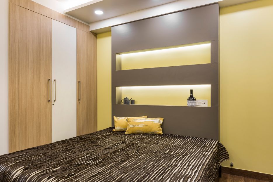 Brown And Yellow Modern Bedroom Wall Paint Design