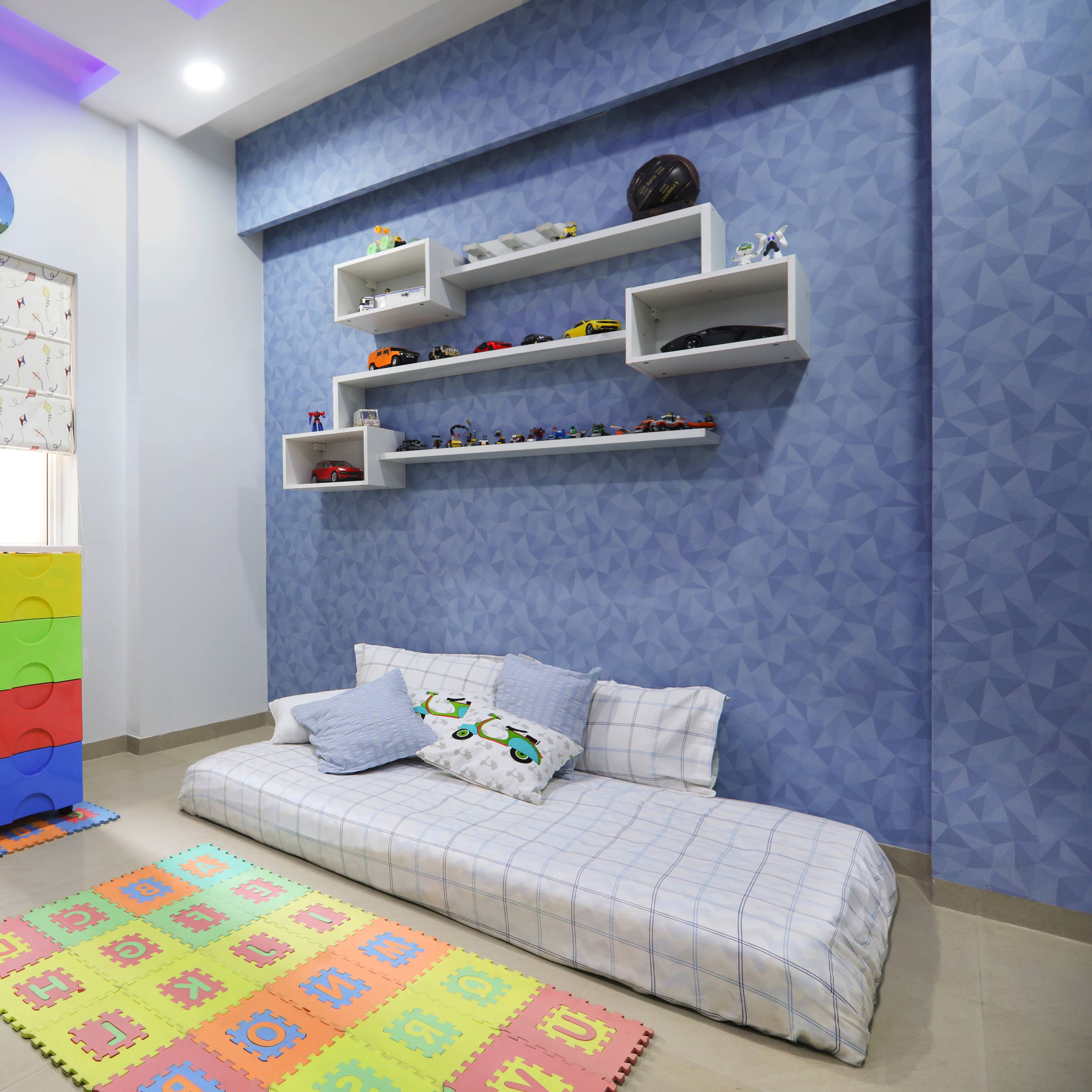 Modern Kids Bedroom Wallpaper Design With A Triangular Pattern