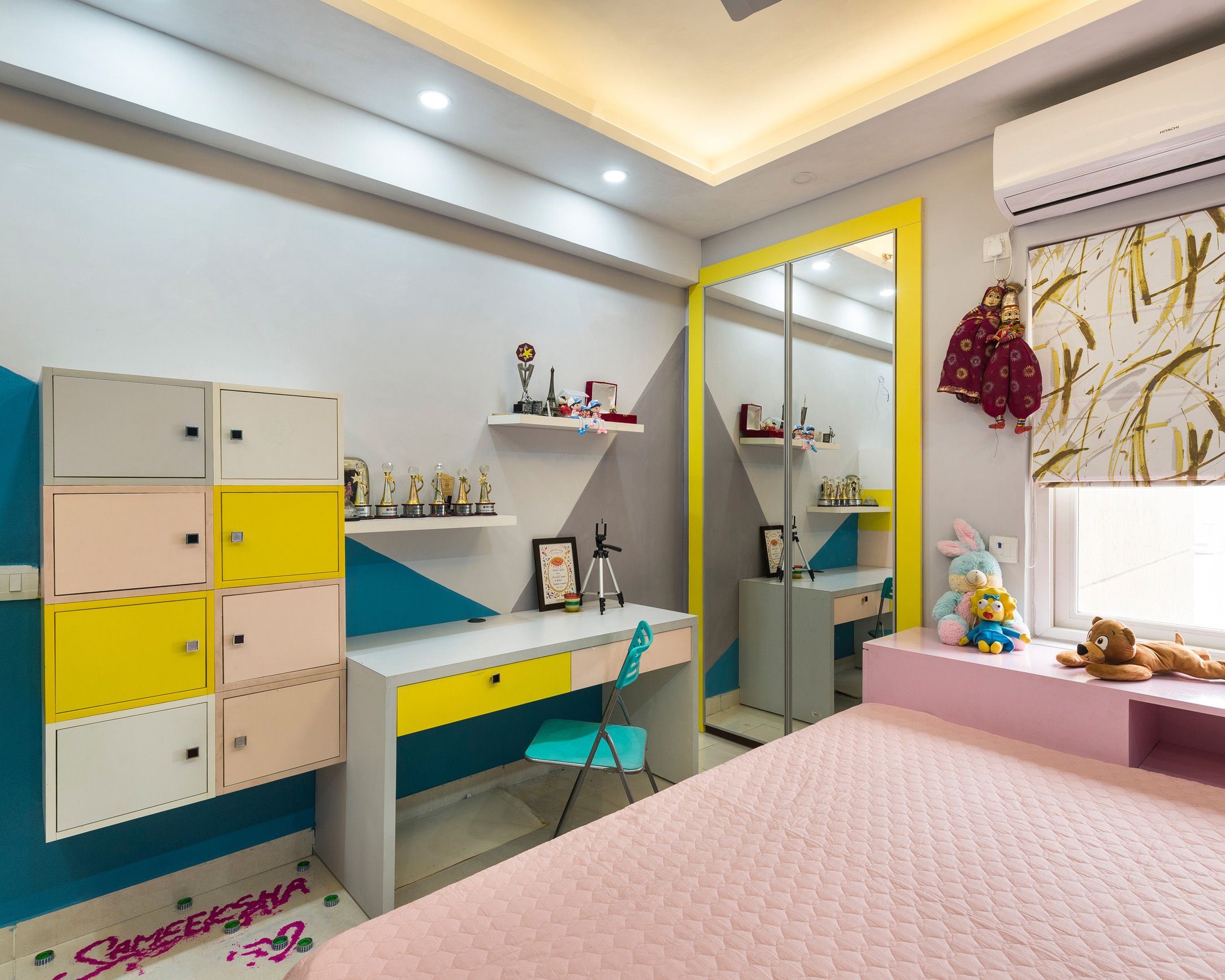 Contemporary Multicoloured Small Home Office Interior With Wall-Mounted Storage