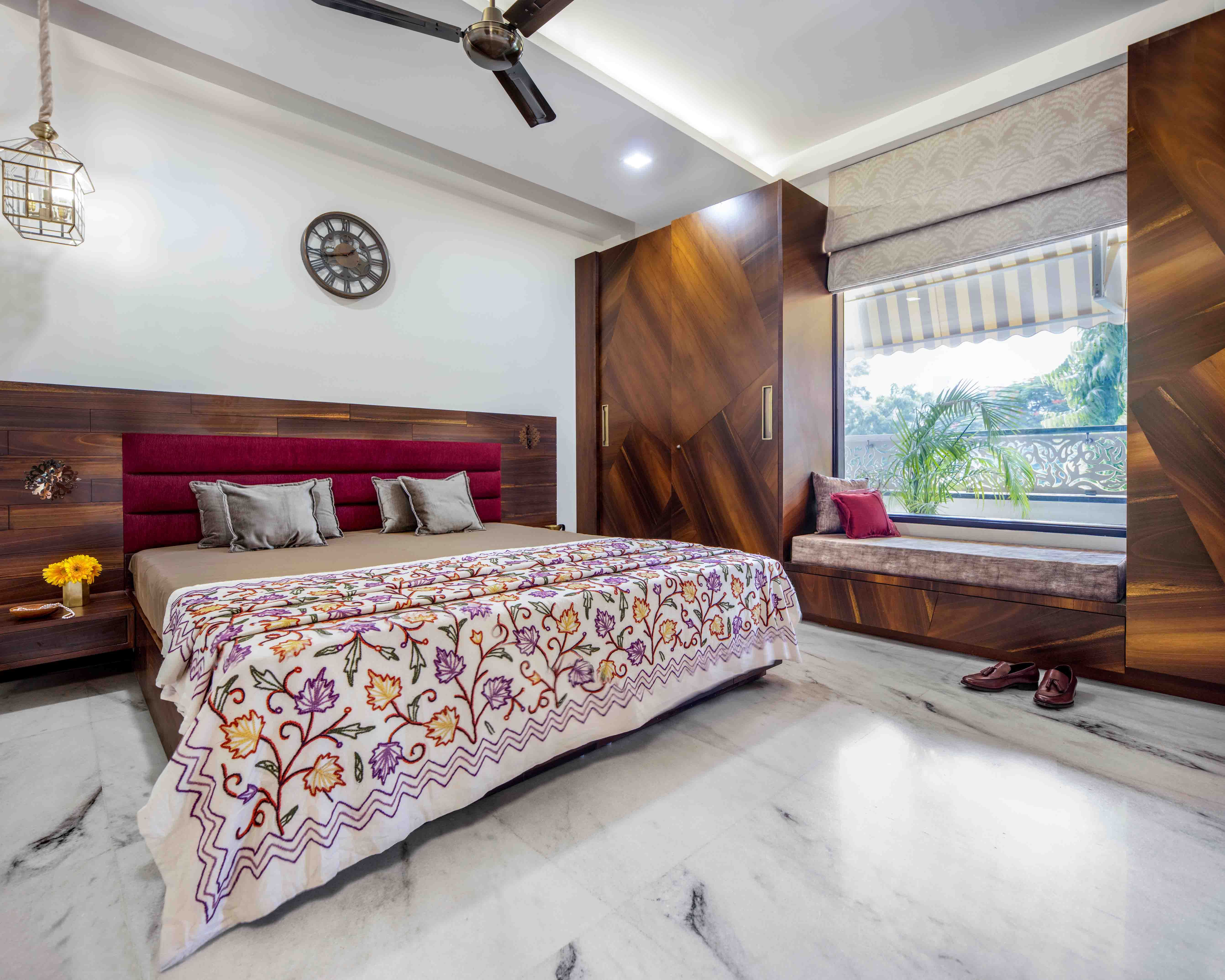 Cotemporary 2-BHK Flat Design In Delhi With Cosy Family Room And Wooden Wall Panelling