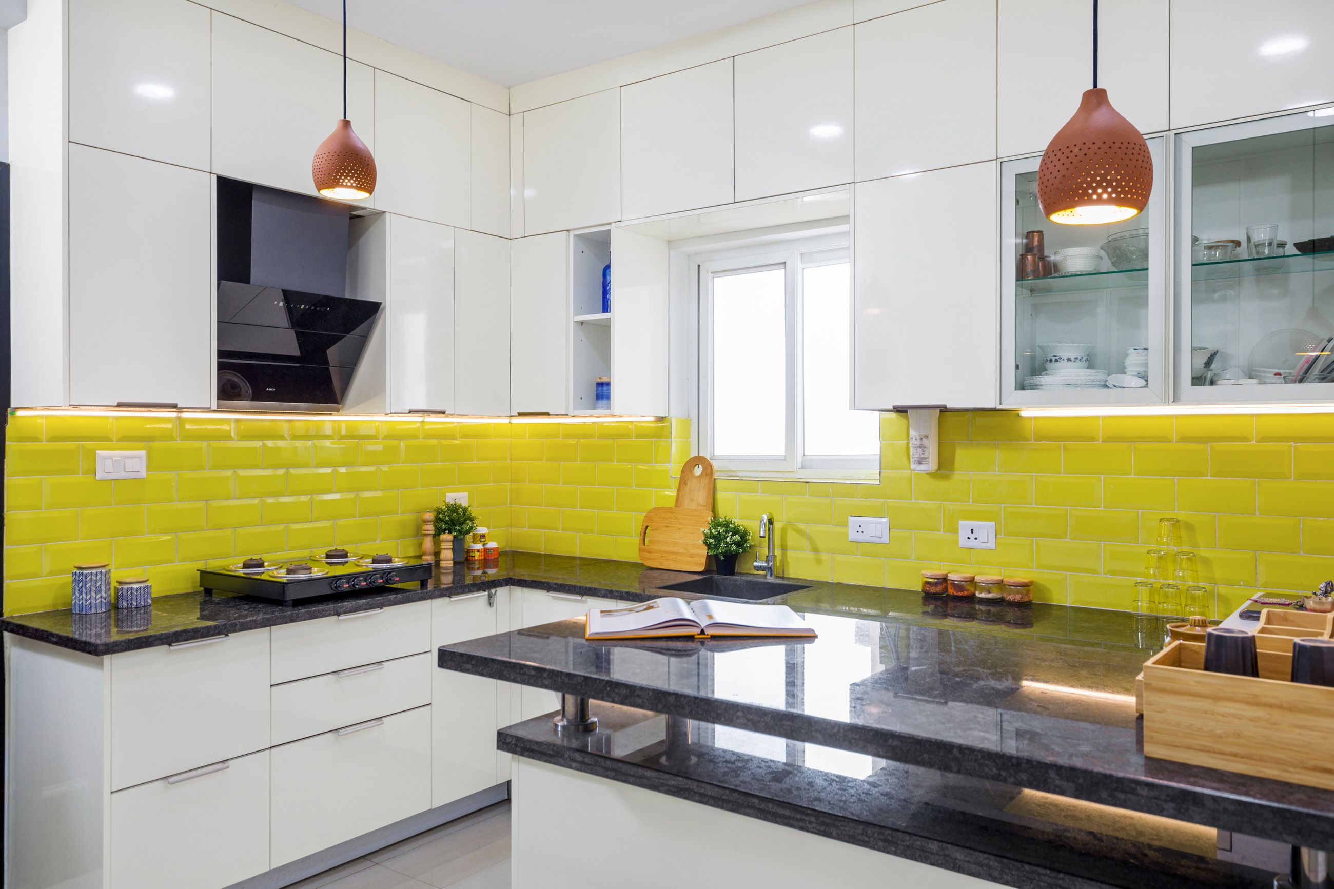 Modern Champagne-Toned India Kitchen Design With Granite Kitchen Countertop And Yellow Backsplash
