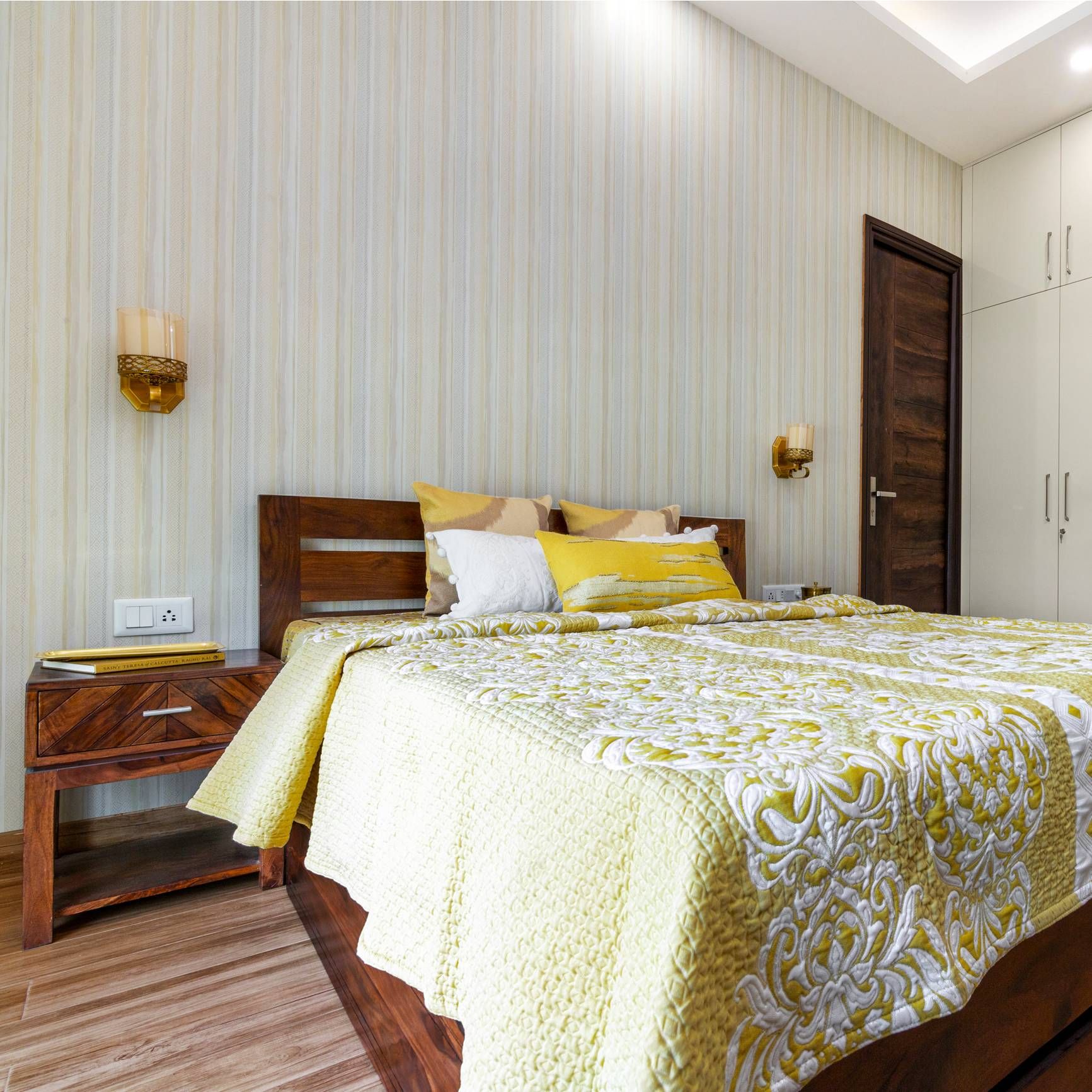 Modern Beige And Cream Bedroom Wallpaper Design