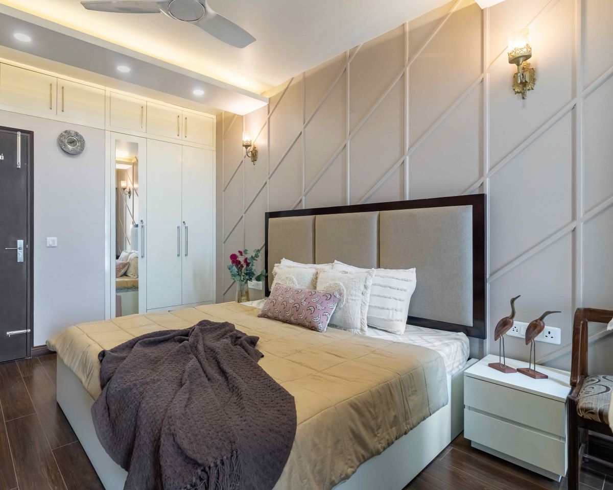 Grey Wall Design With Paint And Trims | Livspace