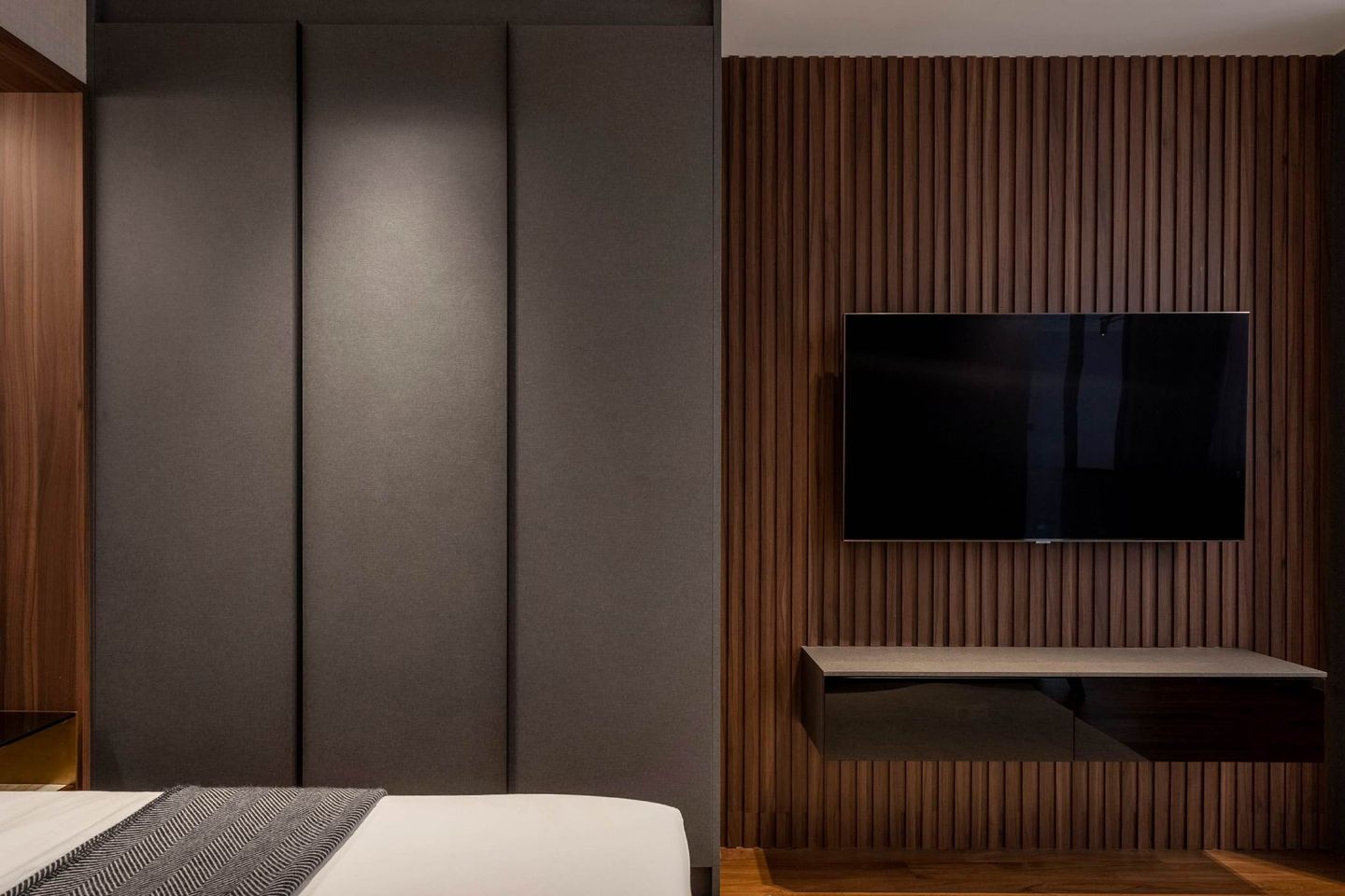 LowMaintenance Laminate Design With A Matte Finish Livspace