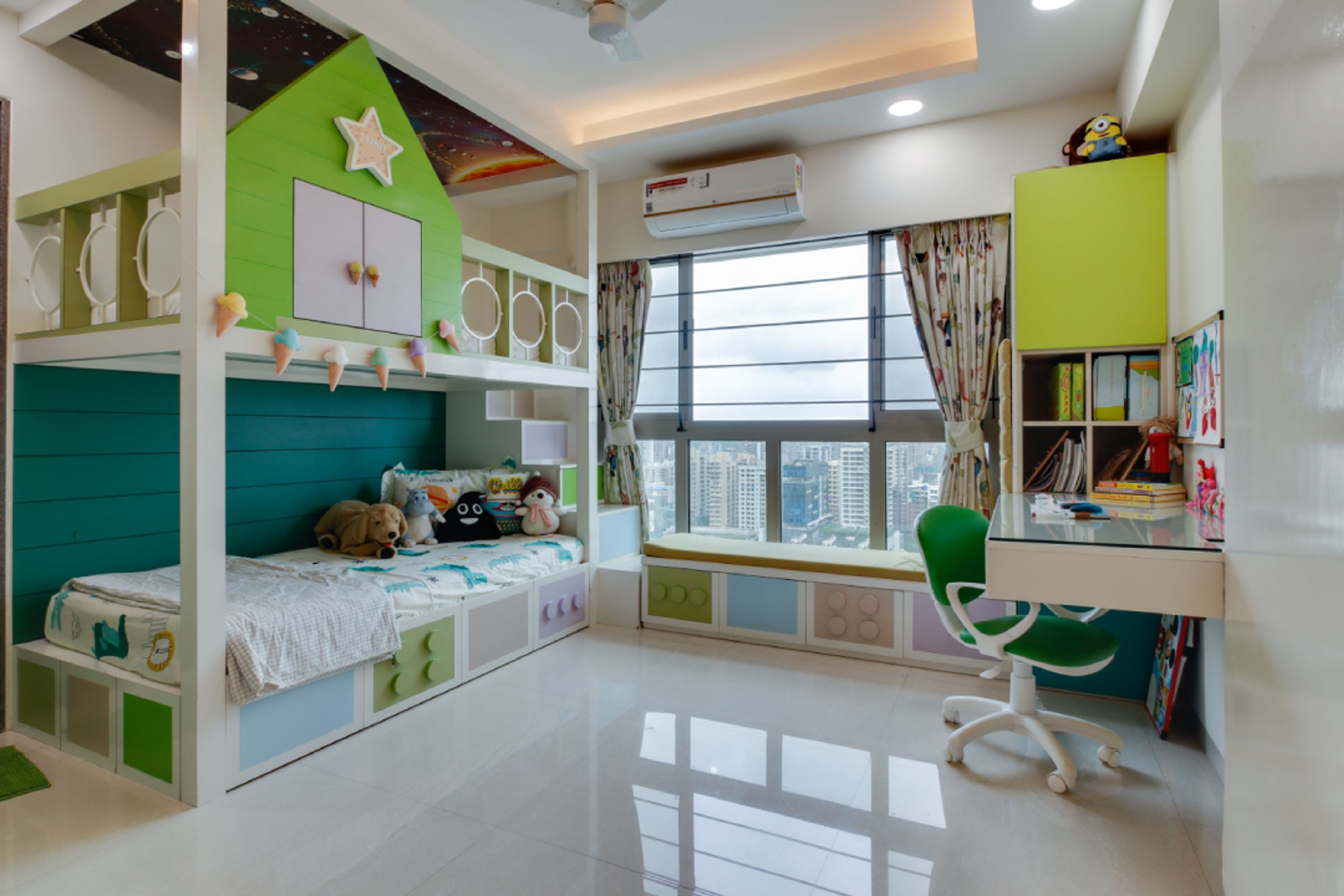 Spacious Kids Room Design With Green And White Bunk Bed - 13x11 Ft ...