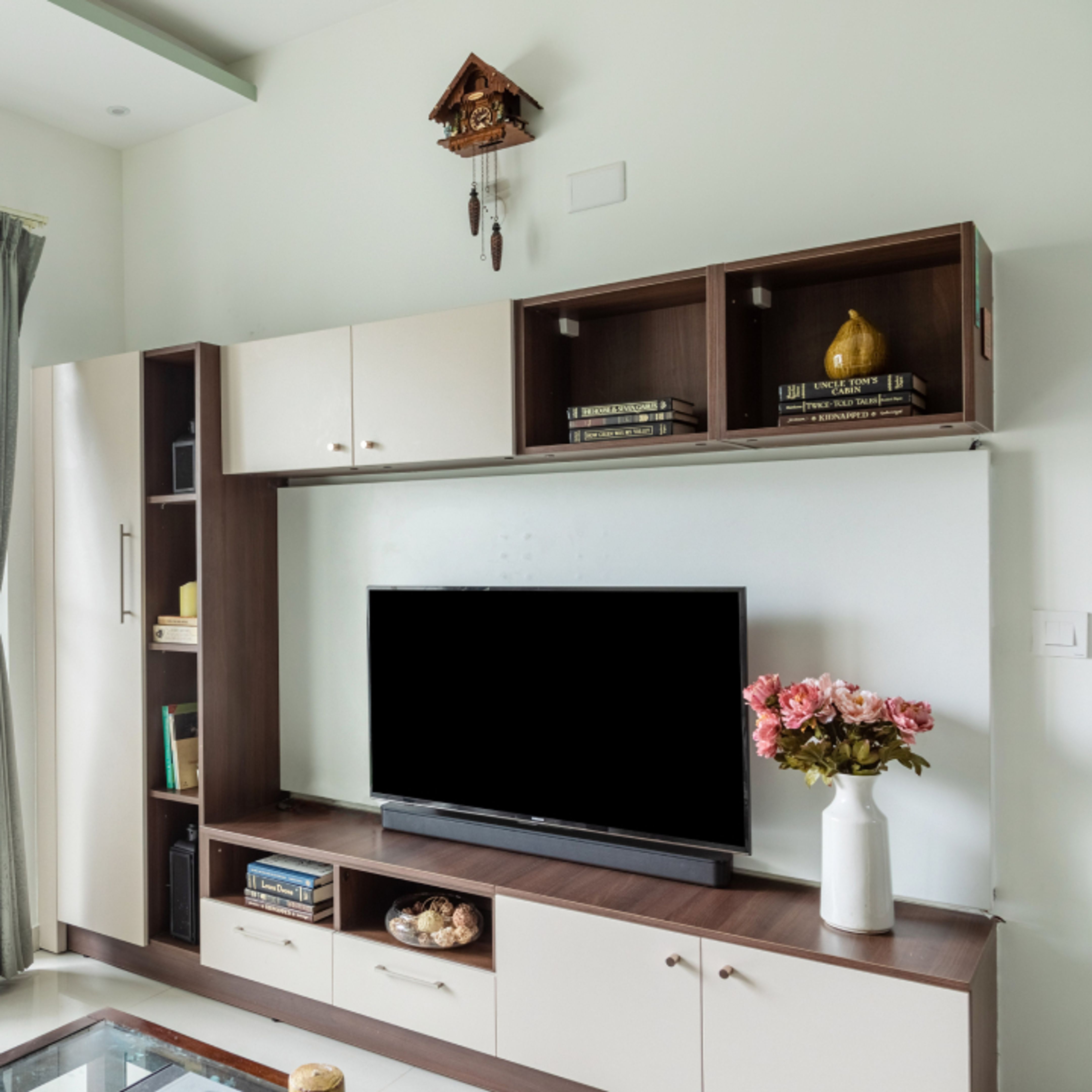 Pista Green Wall Paint For Living Rooms Livspace