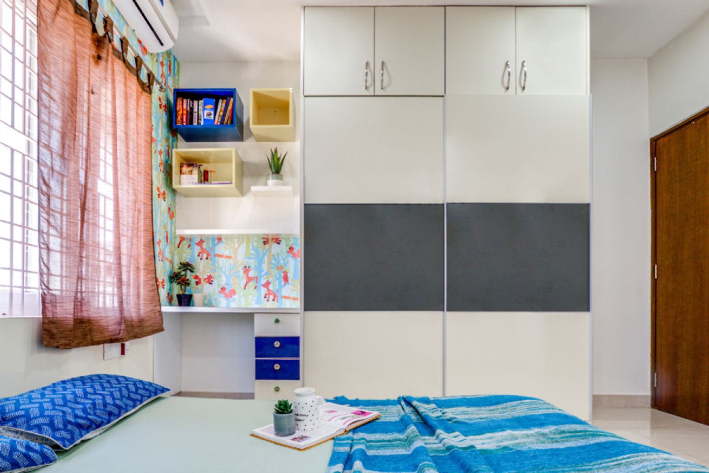 Modern Kids Room Design With White And Grey Sliding Wardrobe Design