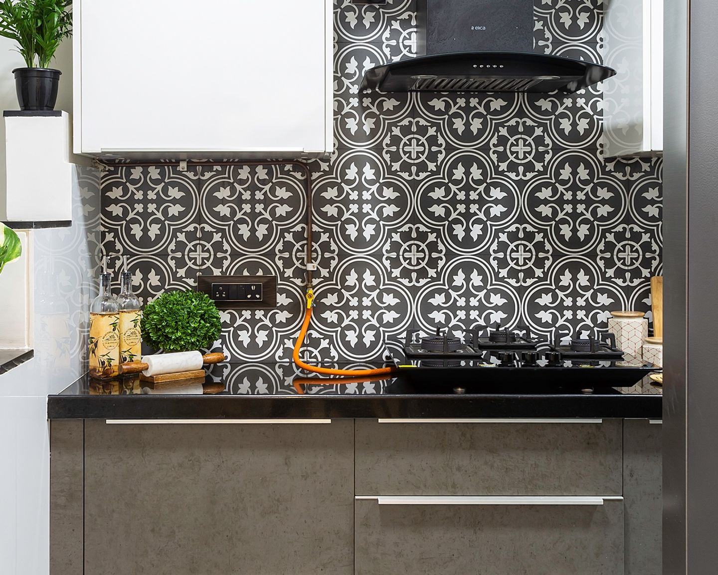 StainResistant Kitchen Tile Design In Contrasting Shades Livspace