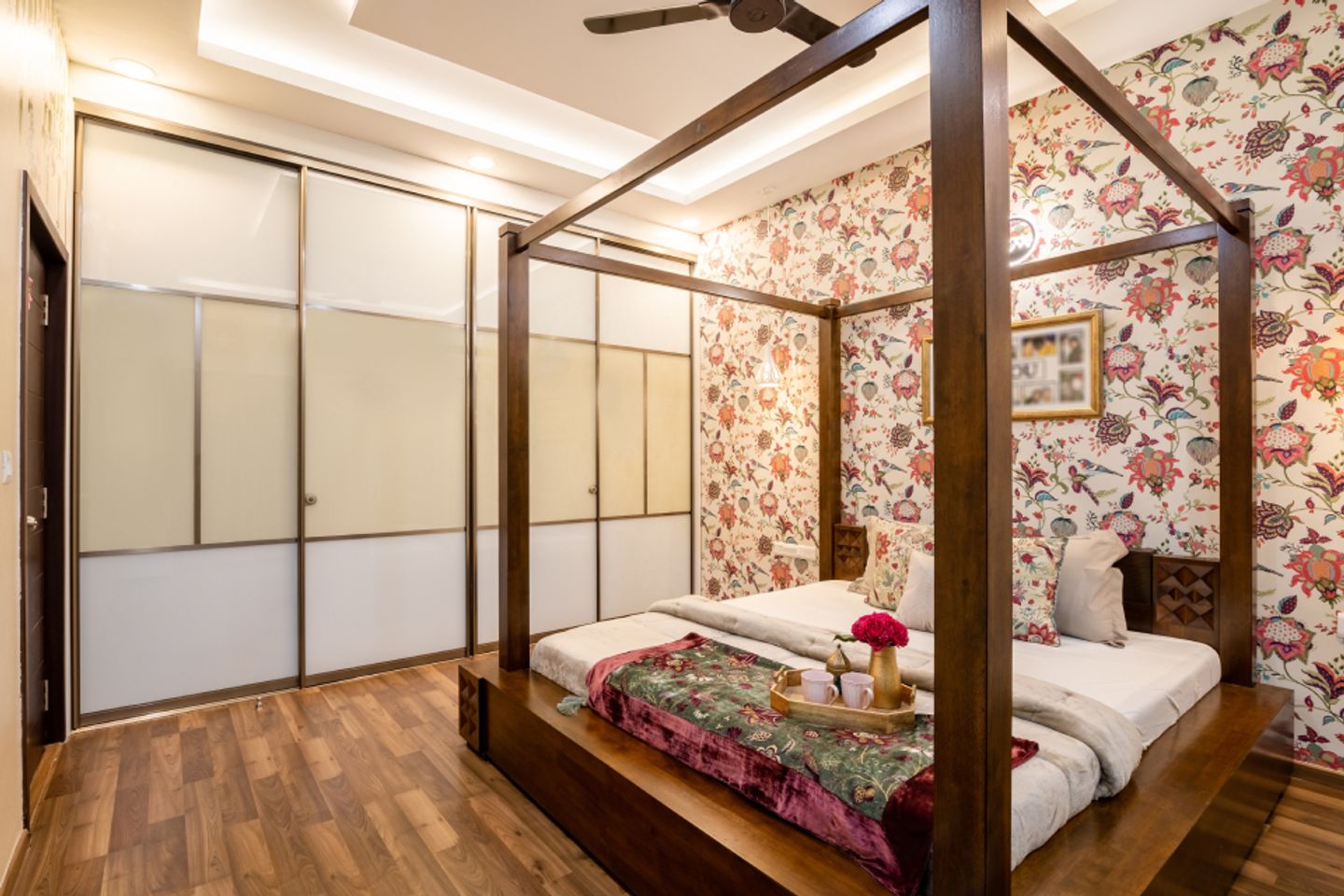 Wooden Textured Bedroom Tiles - Livspace