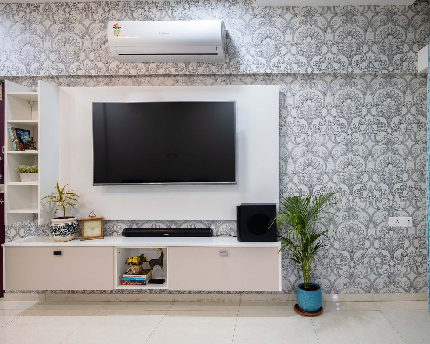 Damask Living Room Wallpaper - Livspace
