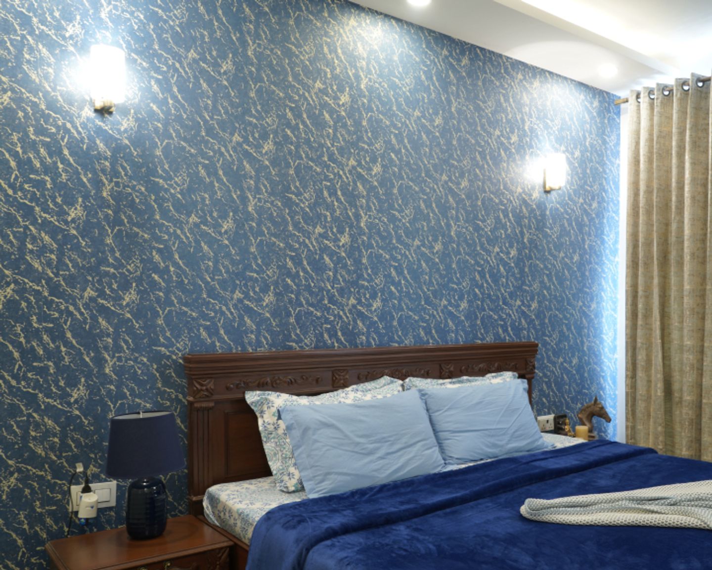 Blue Bedroom Wallpaper For Modern Houses - Livspace