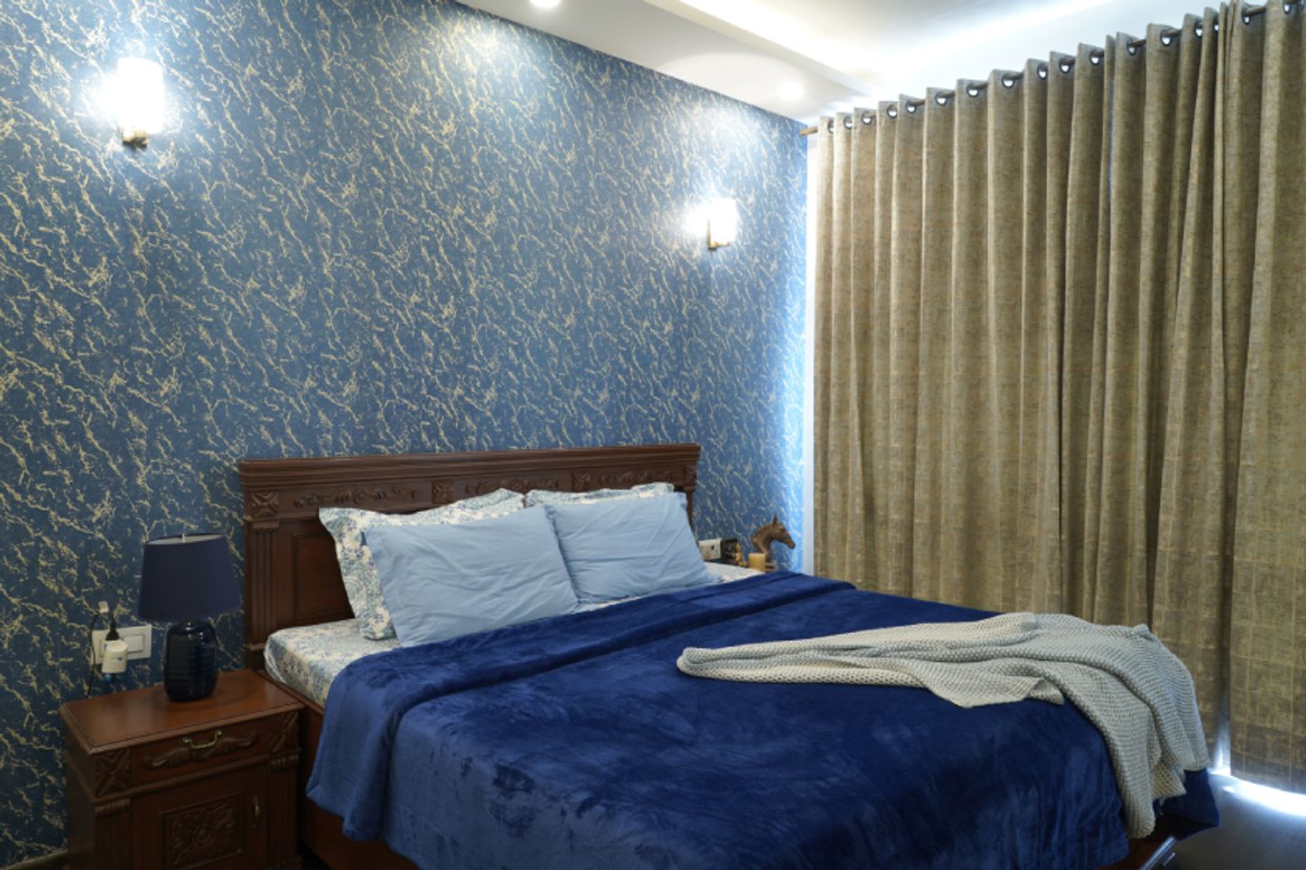 Blue Bedroom Wallpaper For Modern Houses - Livspace