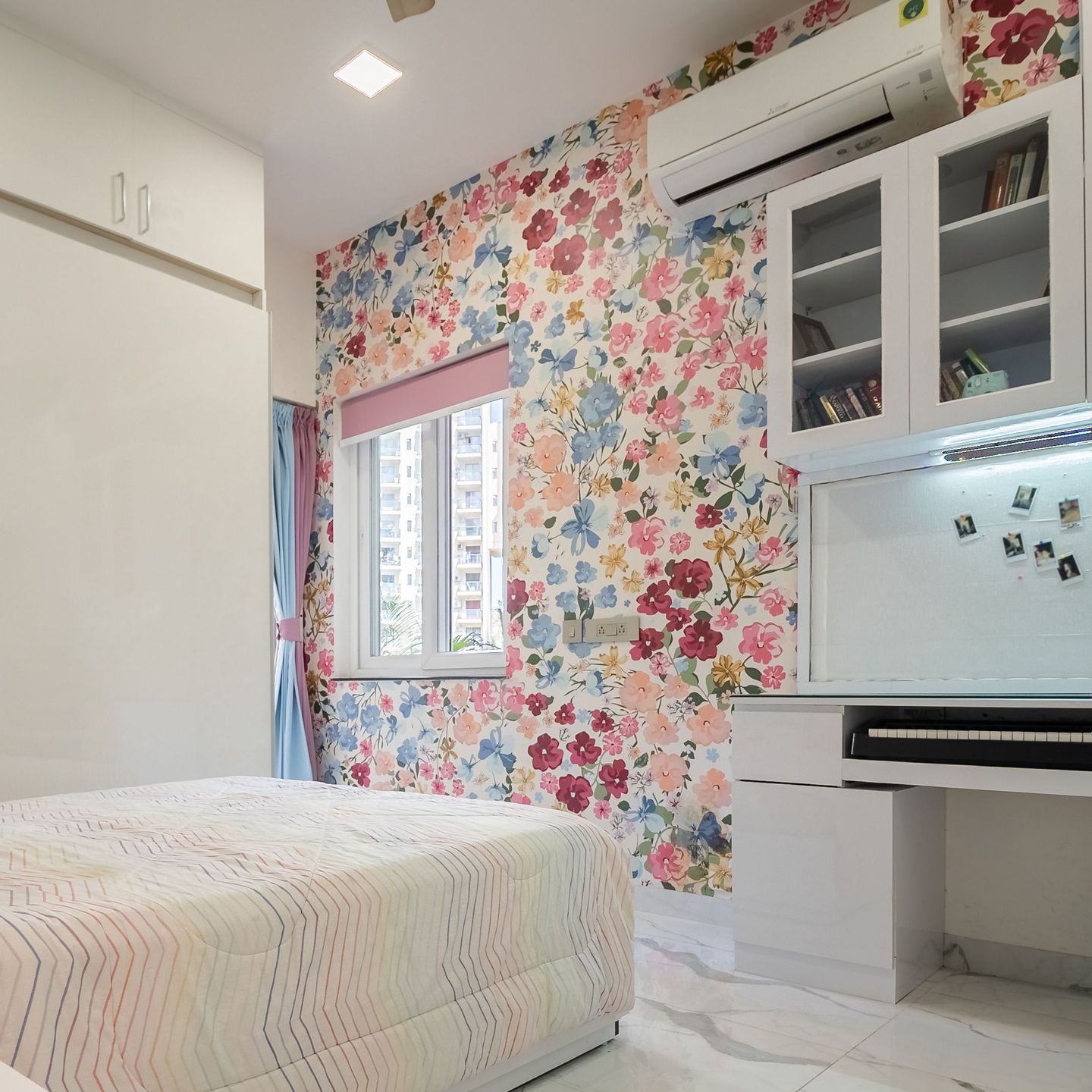 Art Deco Wallpaper For Bedrooms - Livspace