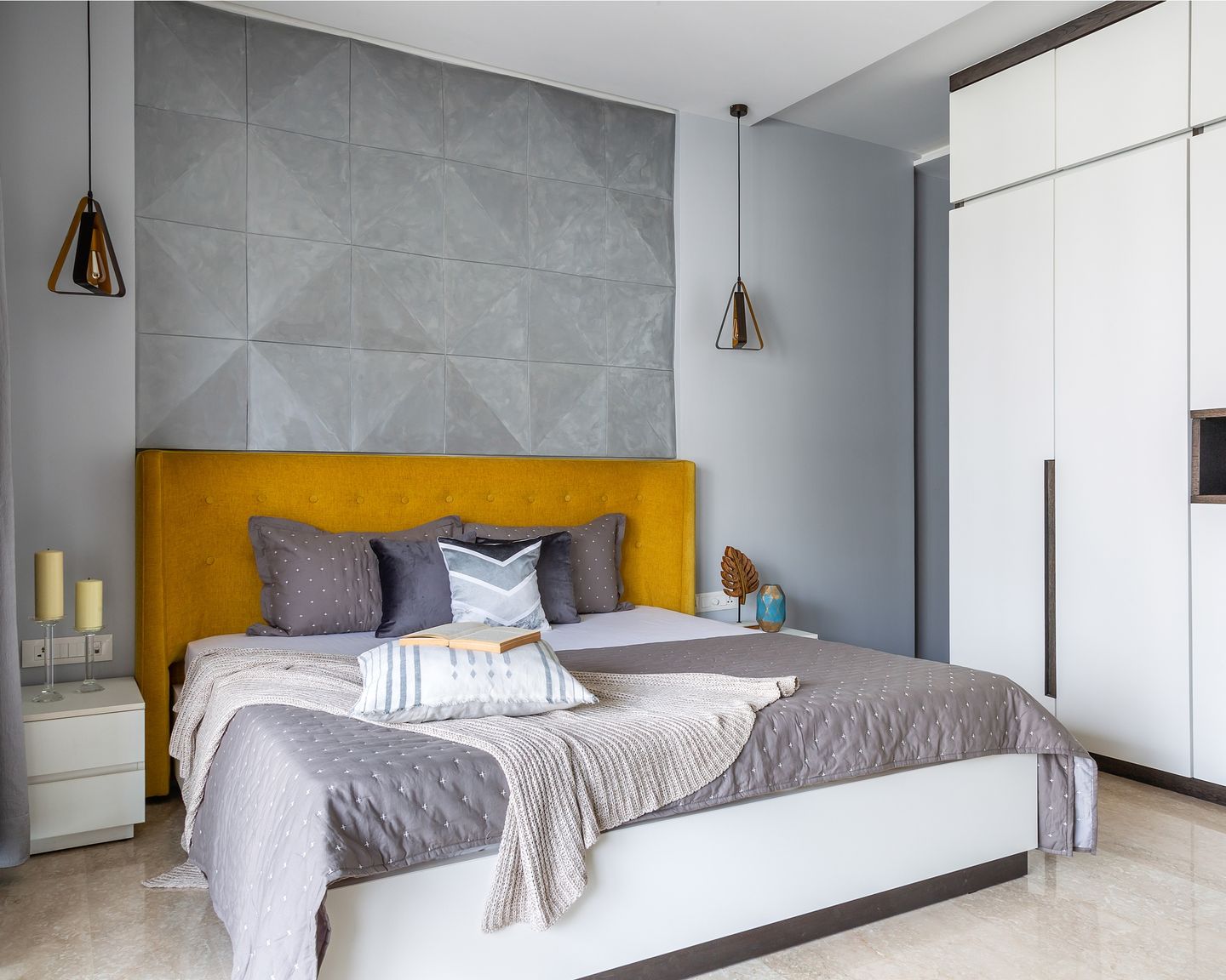 Grey Wallpaper With Geometric Patterns - Livspace