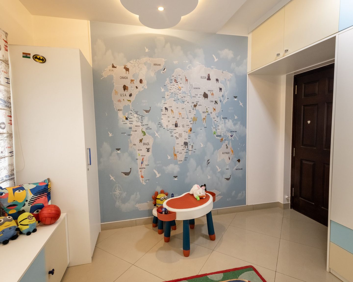 Light Wallpaper For Kid's Bedrooms - Livspace