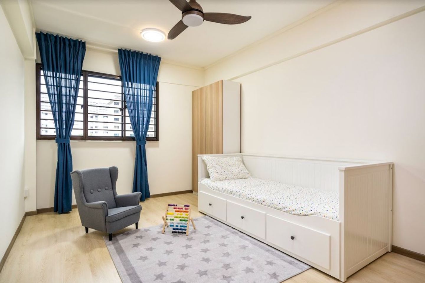 Minimal Bedroom For Condo - Livspace