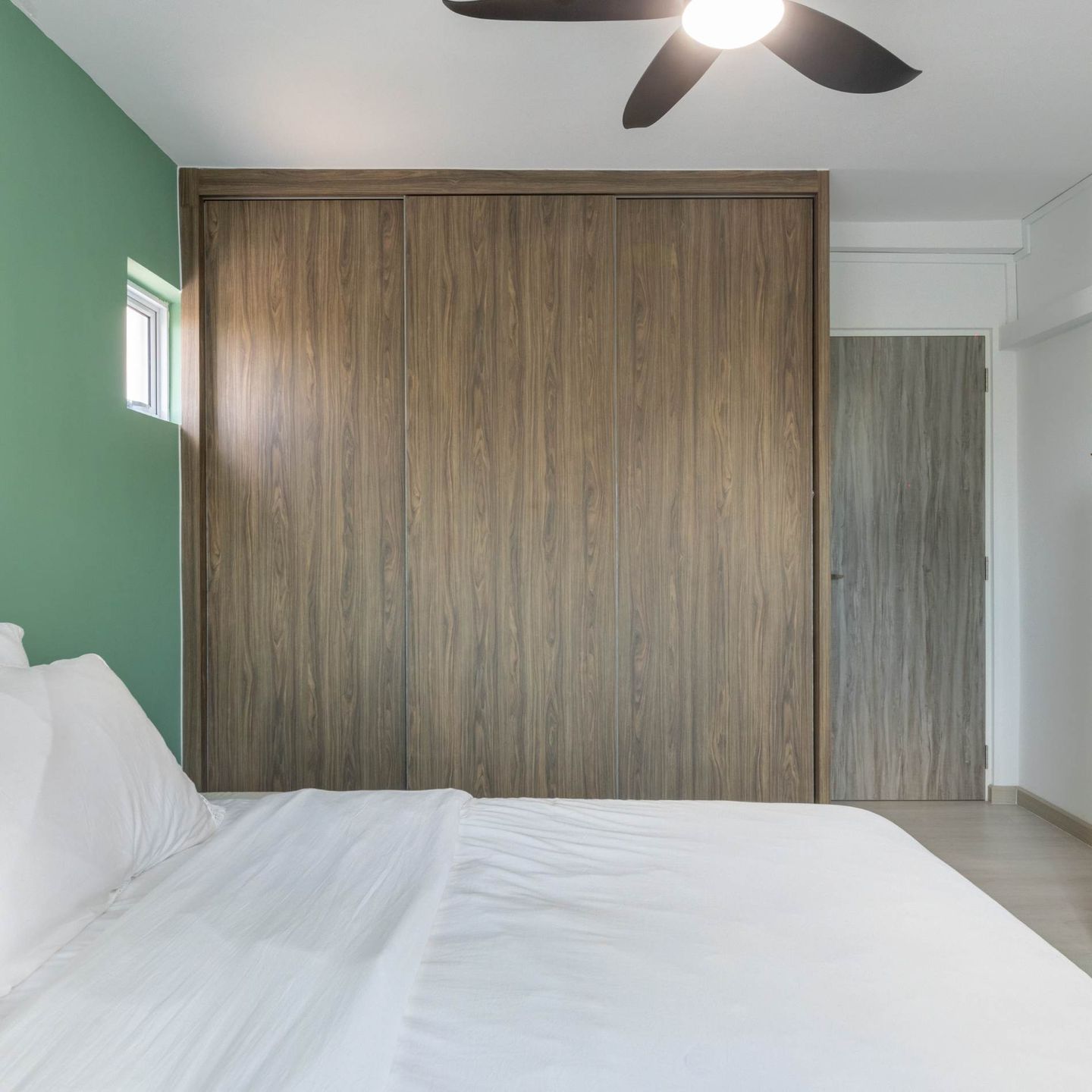 Wooden Laminate Design For Wardrobes - Livspace