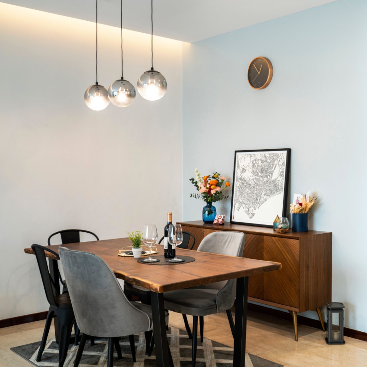 Compact Scandinavian Interior For Dining Spaces - Livspace
