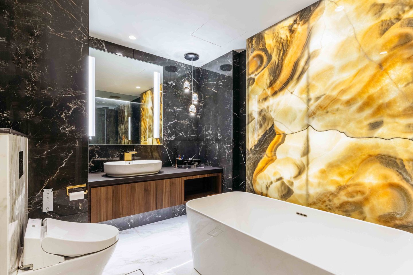 Contemporary And Premium Bathroom Black Wall Tiles Design