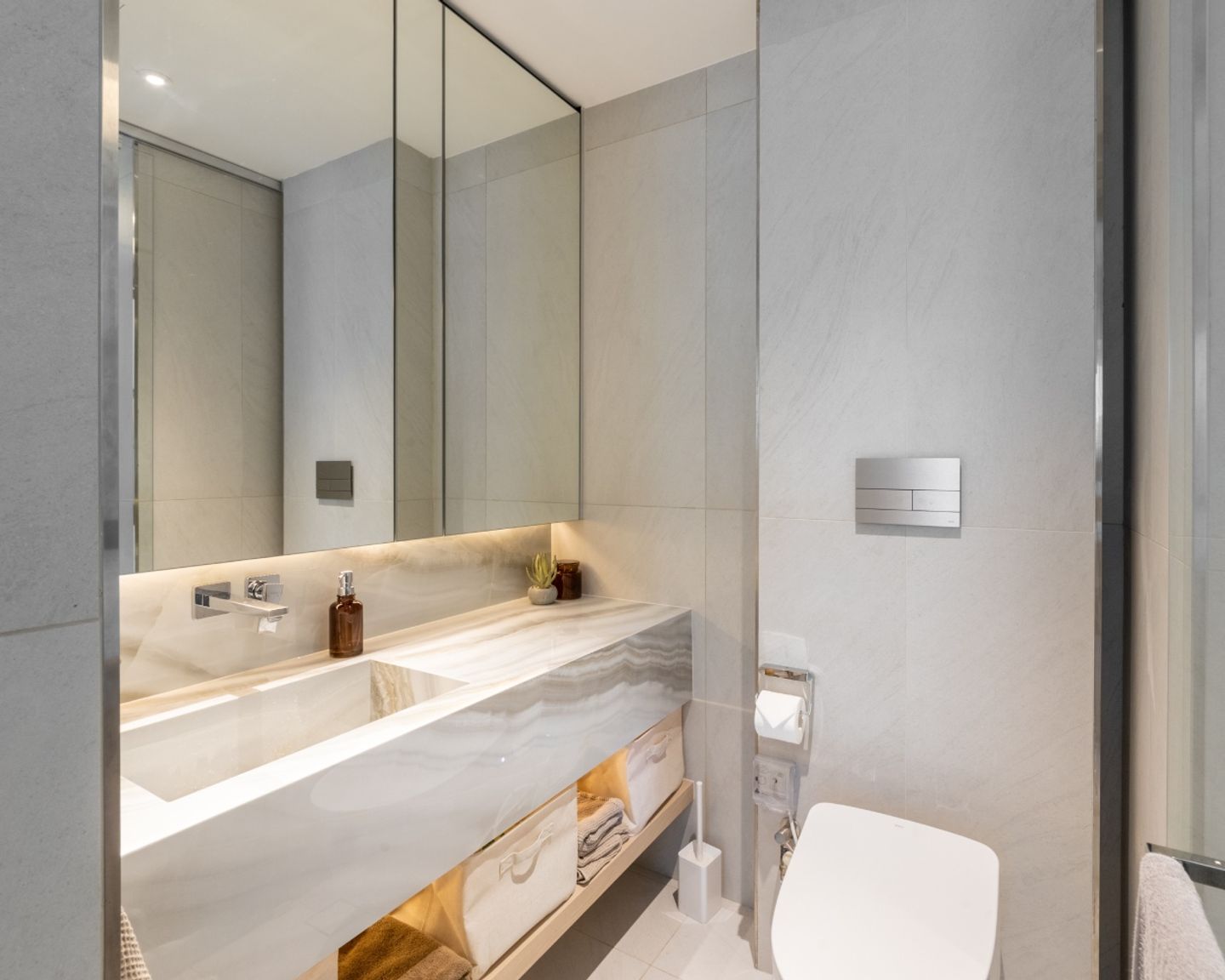Bathroom Design With Storage Shelves - Livspace
