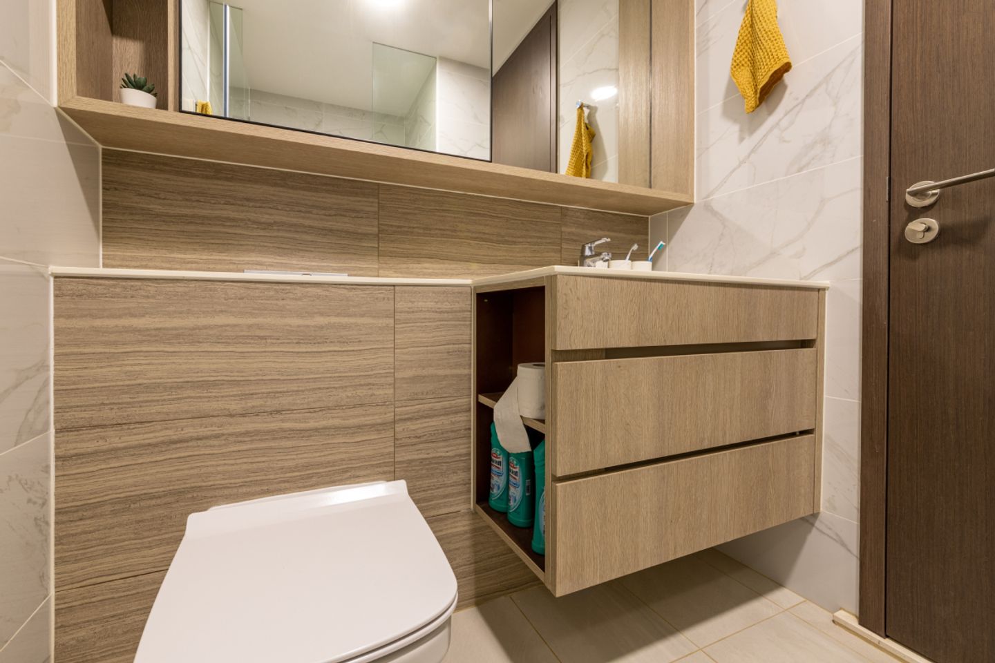 Cream-Coloured Bathroom Interior With Ambient Lighting - Livspace
