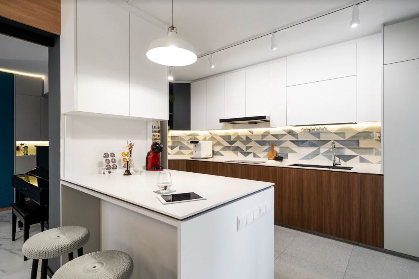 Modern Parallel Kitchen Cabinet Design