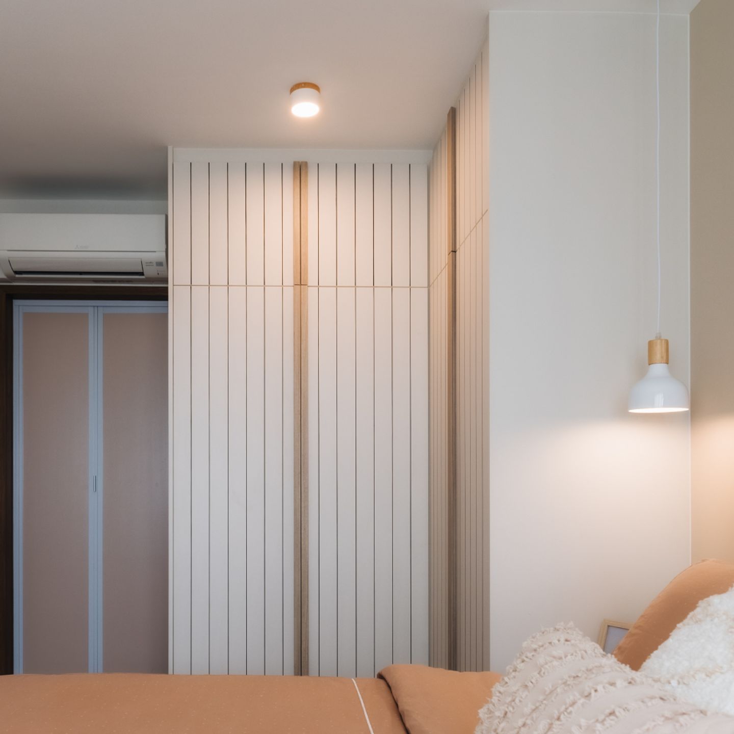 Modern 4-Door Wardrobe Design For Bedrooms