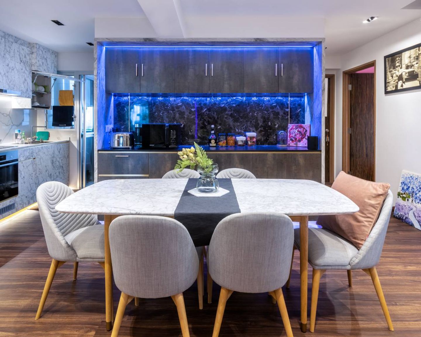 Spacious 6-Seater White And Grey Dining Room Design With Marble ...