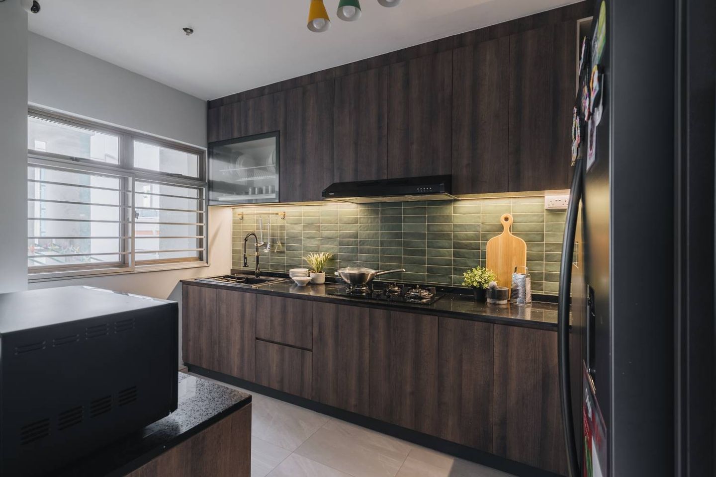 Kitchen Backsplash With Green Ceramic Tiling Design - Livspace