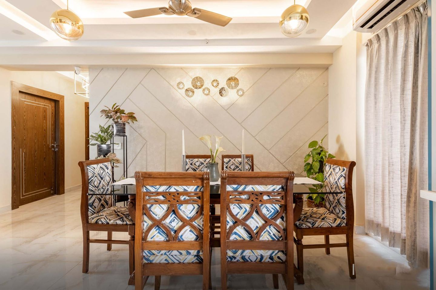 4BHK House Design For Flat In Gurgaon Livspace