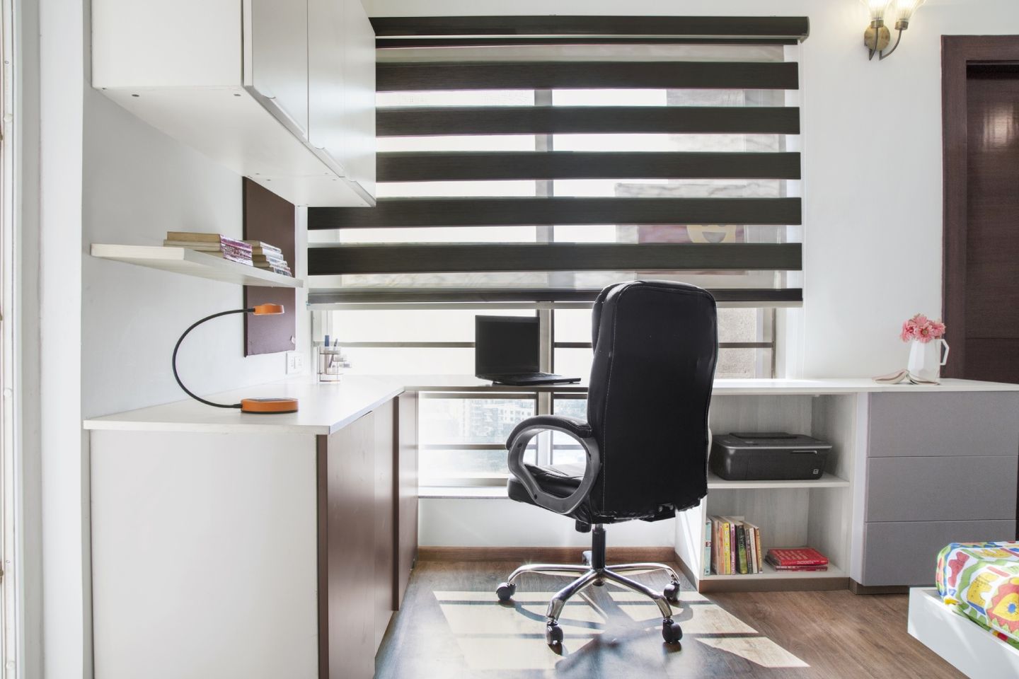 9X7 Ft Grey And White Home Office Design - Livspace