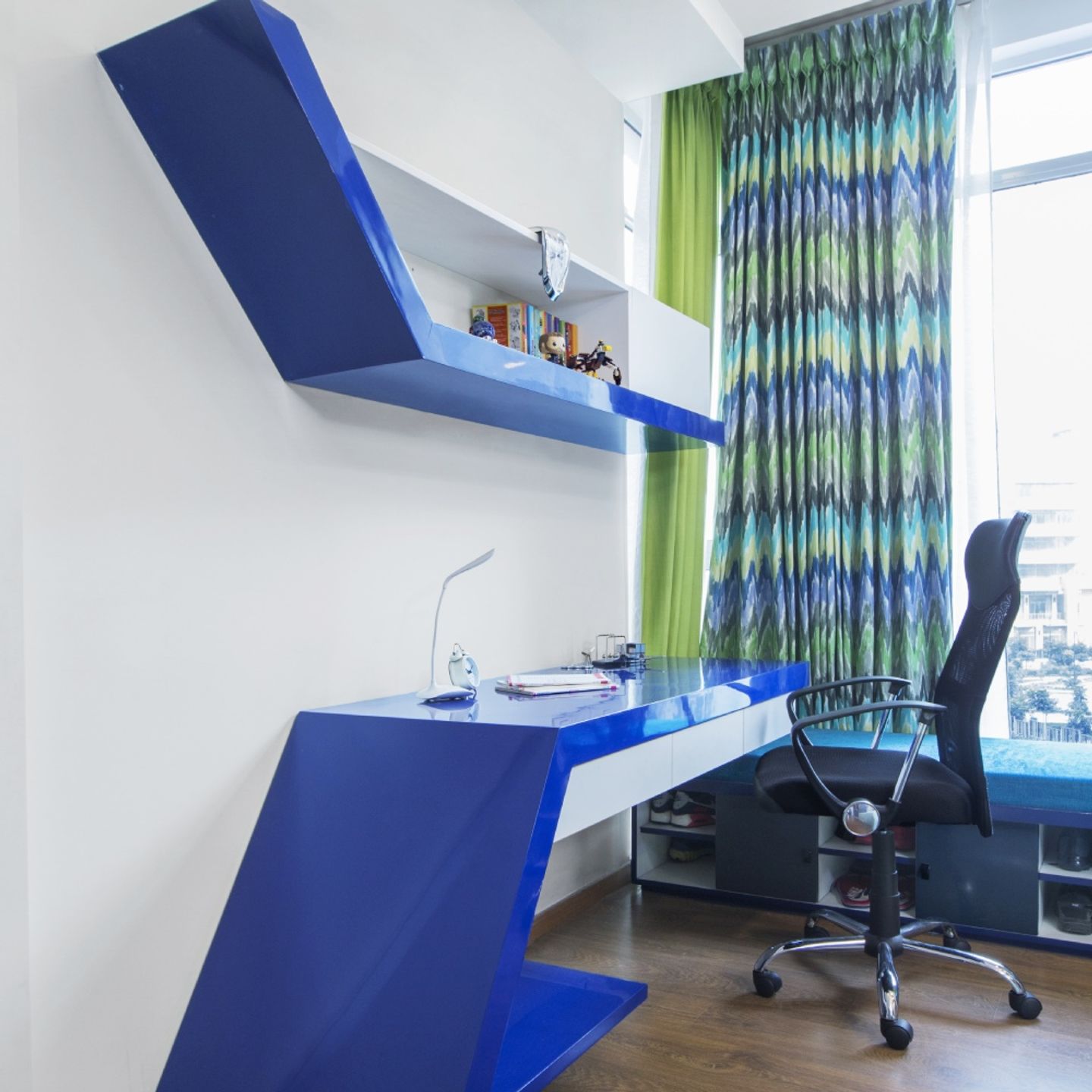 Modern Kingfisher Blue And White Home Office Design