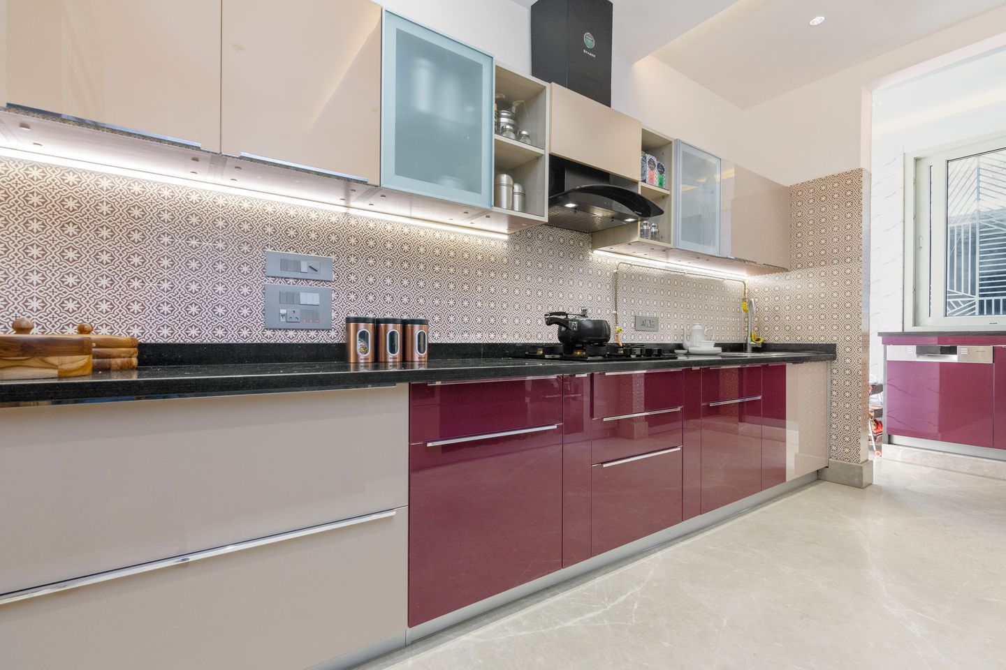 Beige And Purple Glossy Kitchen Design With Intricate Backsplash - Livspace