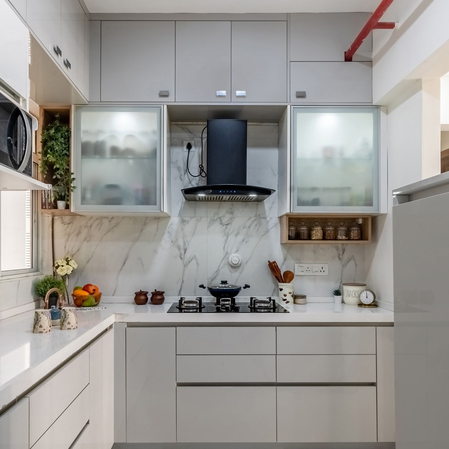 7x10 Ft Smokey Grey and Frosty White L-Shaped Modern Kitchen - Livspace