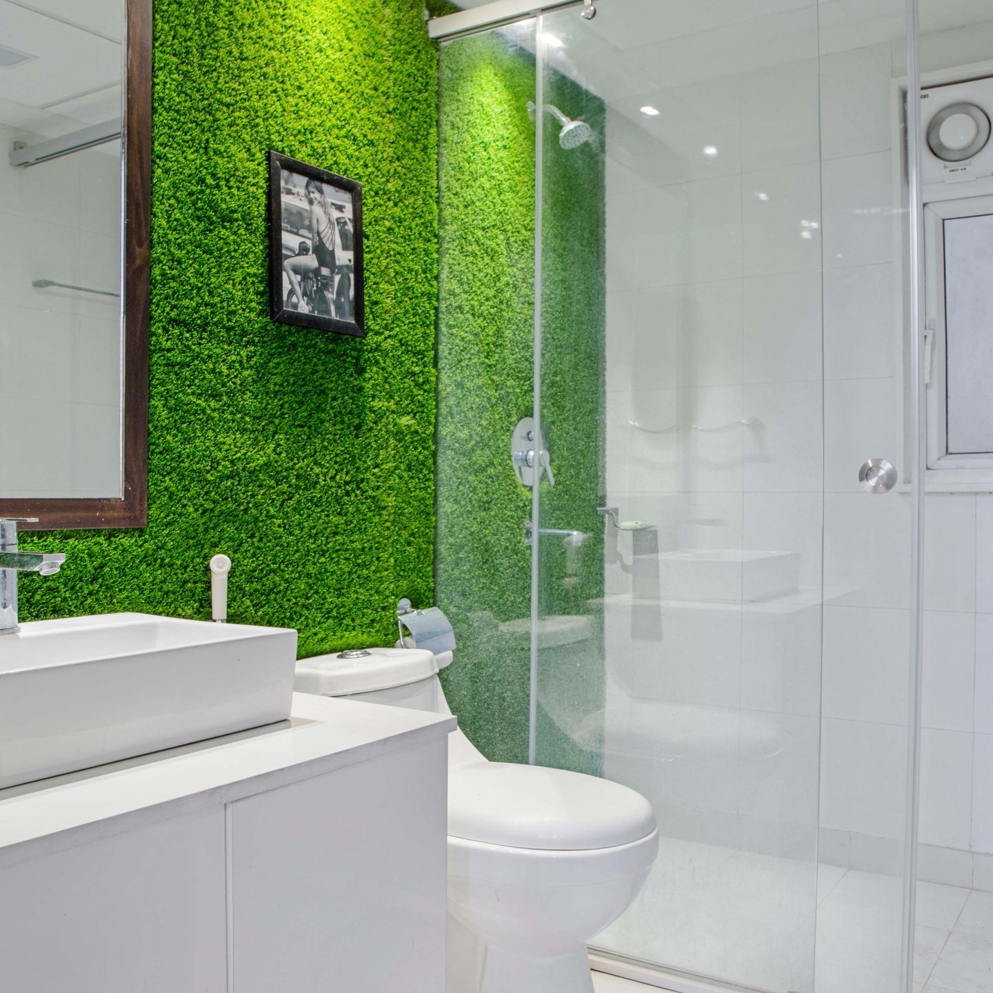 Small Bathroom With Grass Wall - Livspace