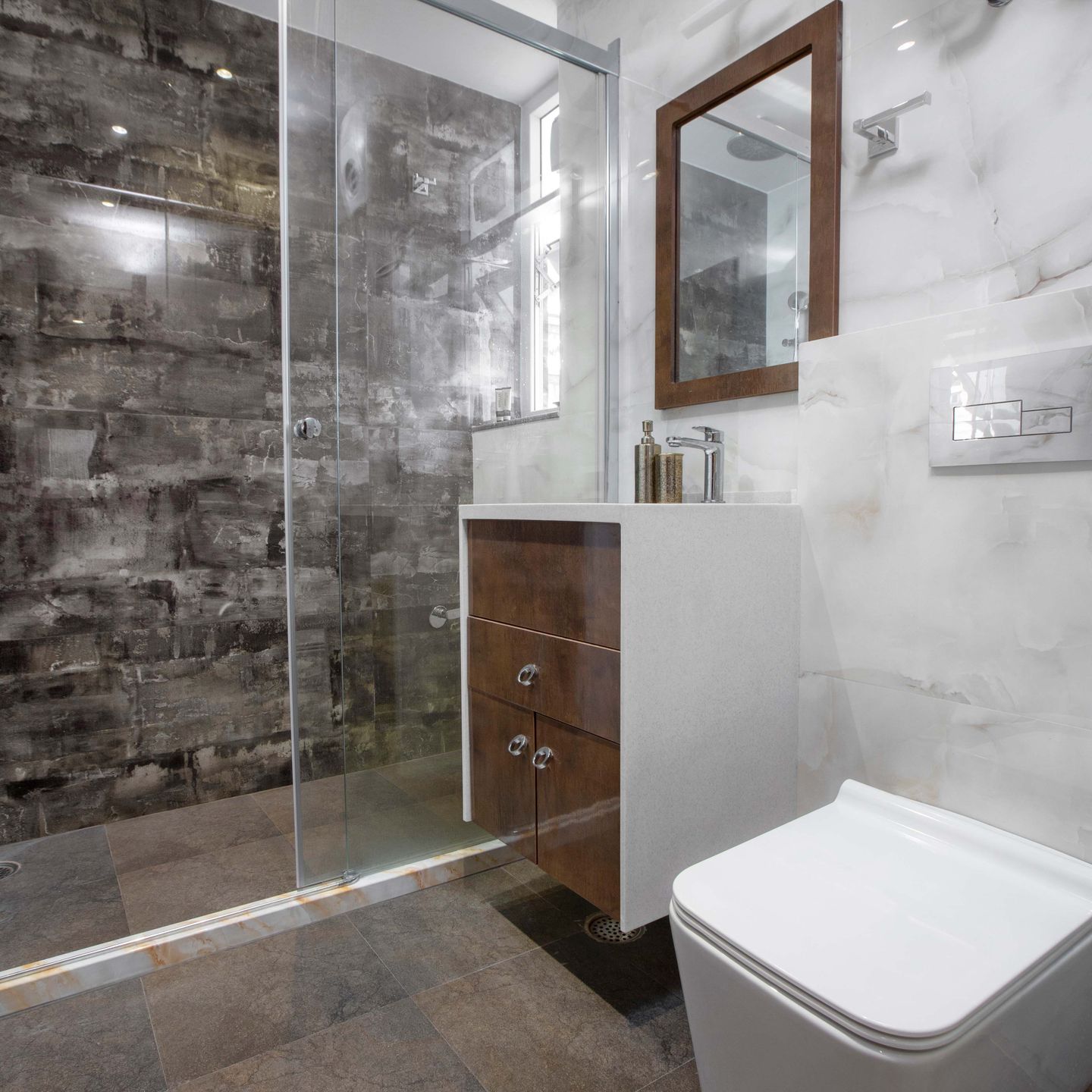 Small Bathroom Design With Black And White Tiles - Livspace