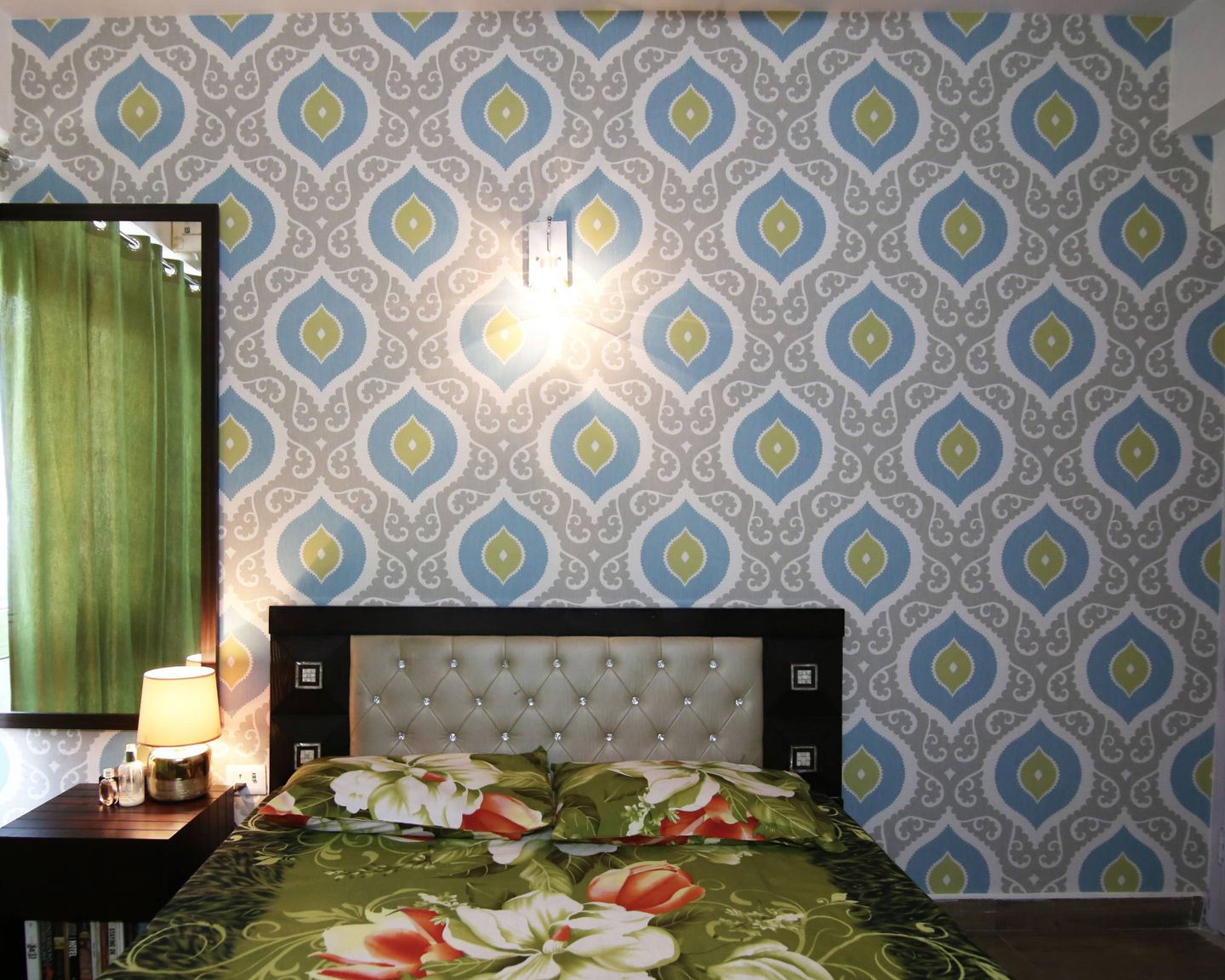 Tricolour Motif Wallpaper Design For Bedrooms - Livspace