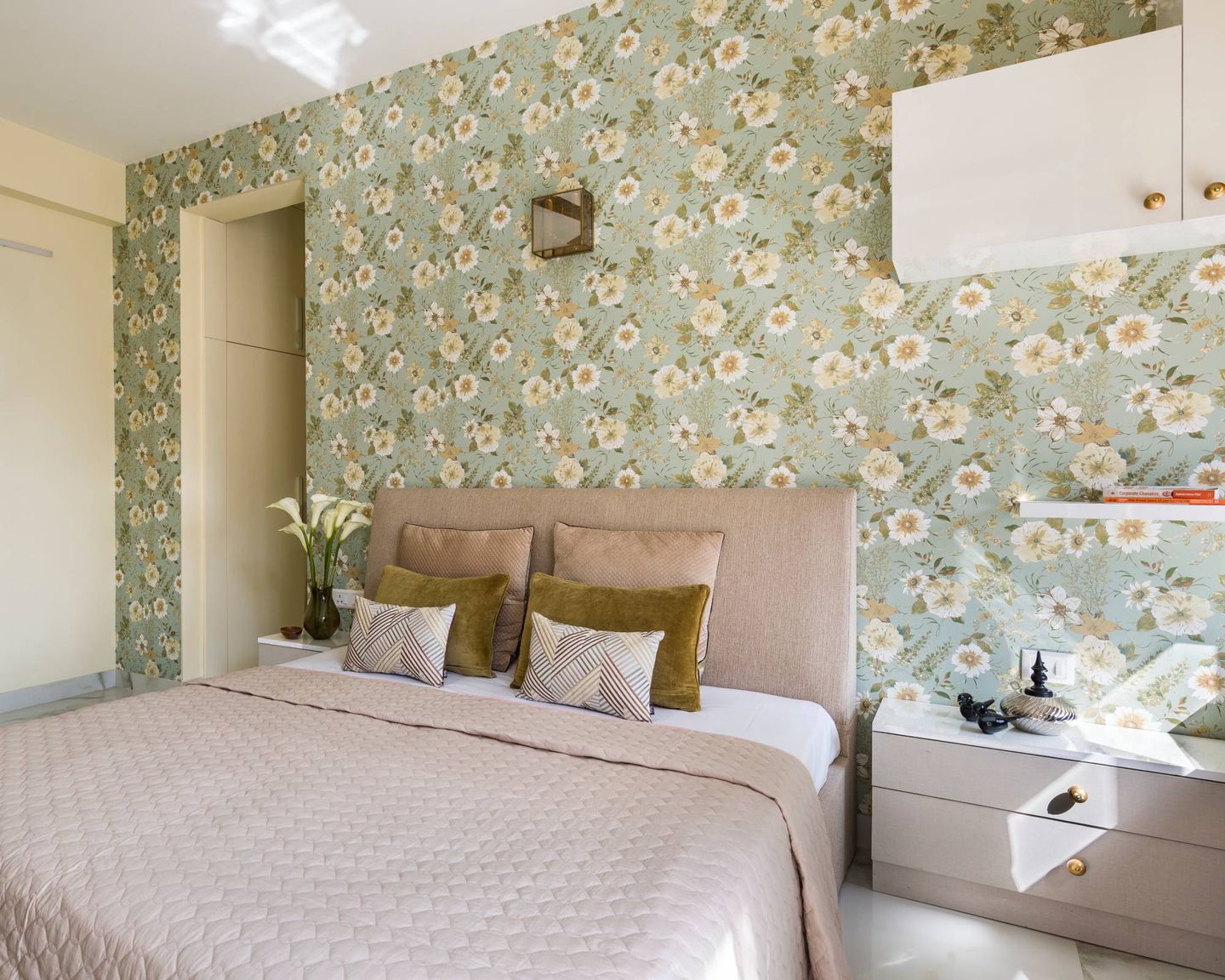 Green And Yellow Bedroom Wallpaper Design With A Floral Pattern - Livspace