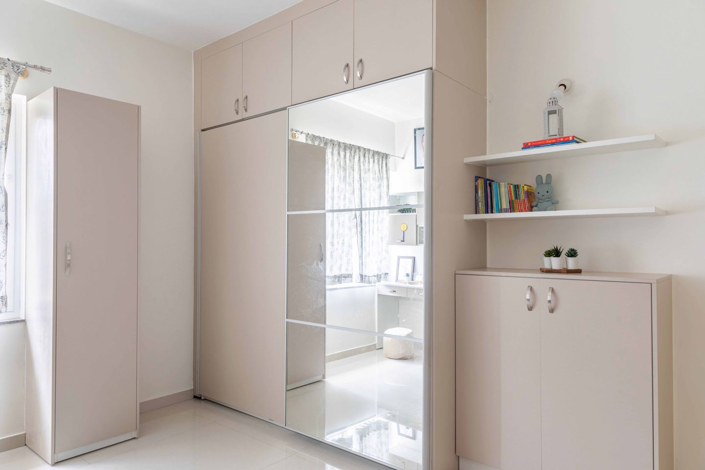 Mirrored 2-Door Grey Sliding Door Wardrobe With Two Storage Units - Livspace